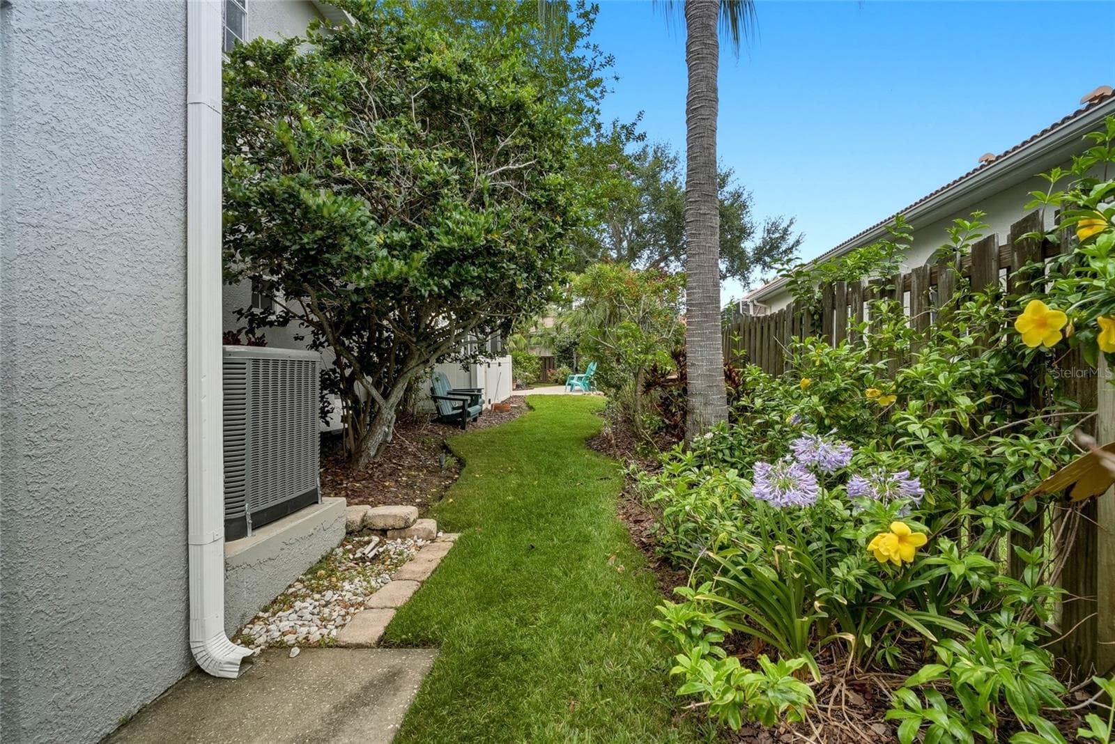 Single Family Residence at 1246 DARLINGTON OAK CIR NE, ST PETERSBURG, photo 69 of 79