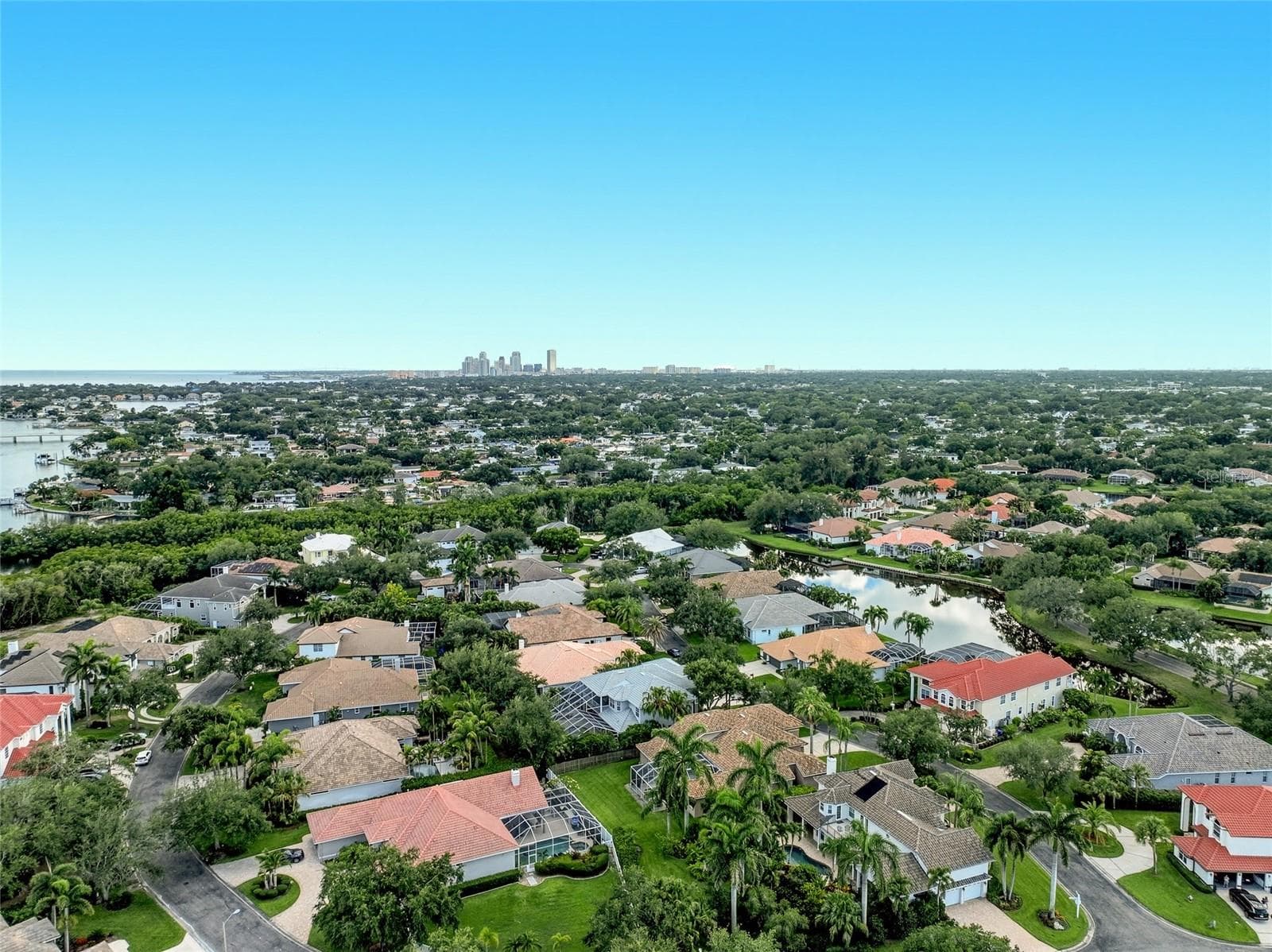 Single Family Residence at 1246 DARLINGTON OAK CIR NE, ST PETERSBURG, photo 74 of 79