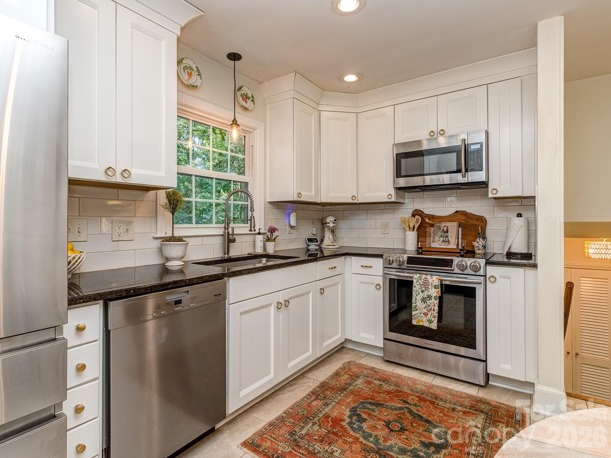 Appliances have Belwith Keeler hardware - Charlotte
