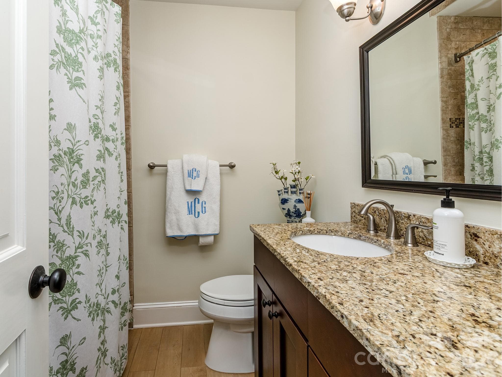 Hallway full bath - Charlotte