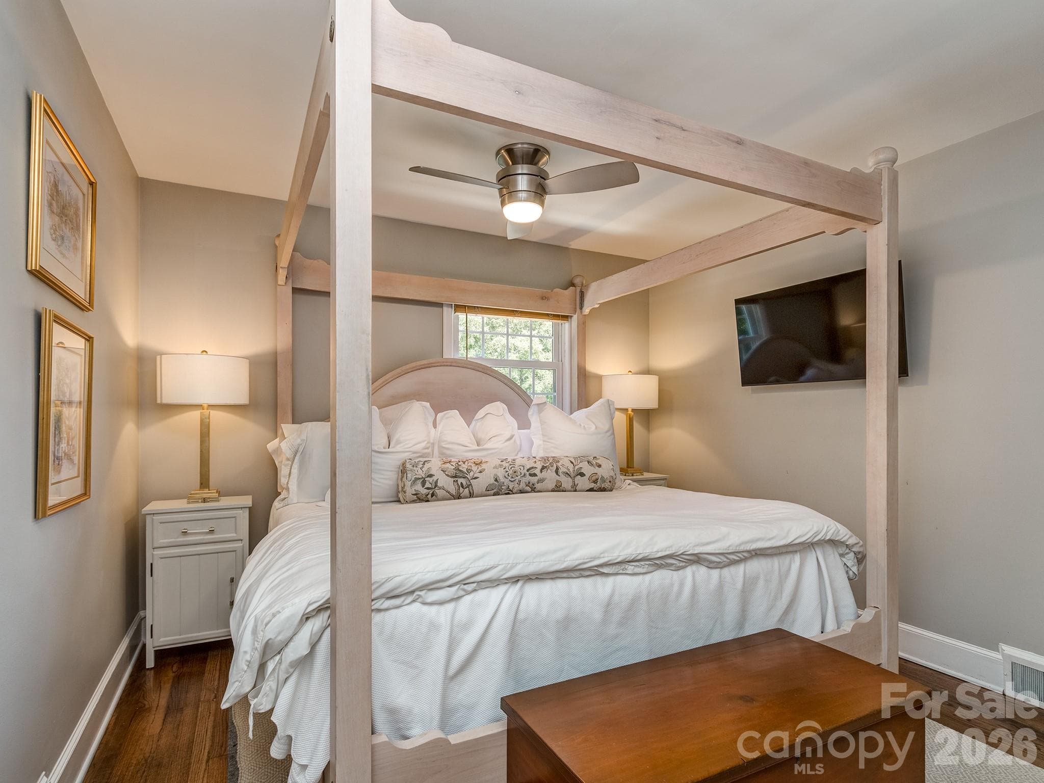Primary bedroom - Charlotte