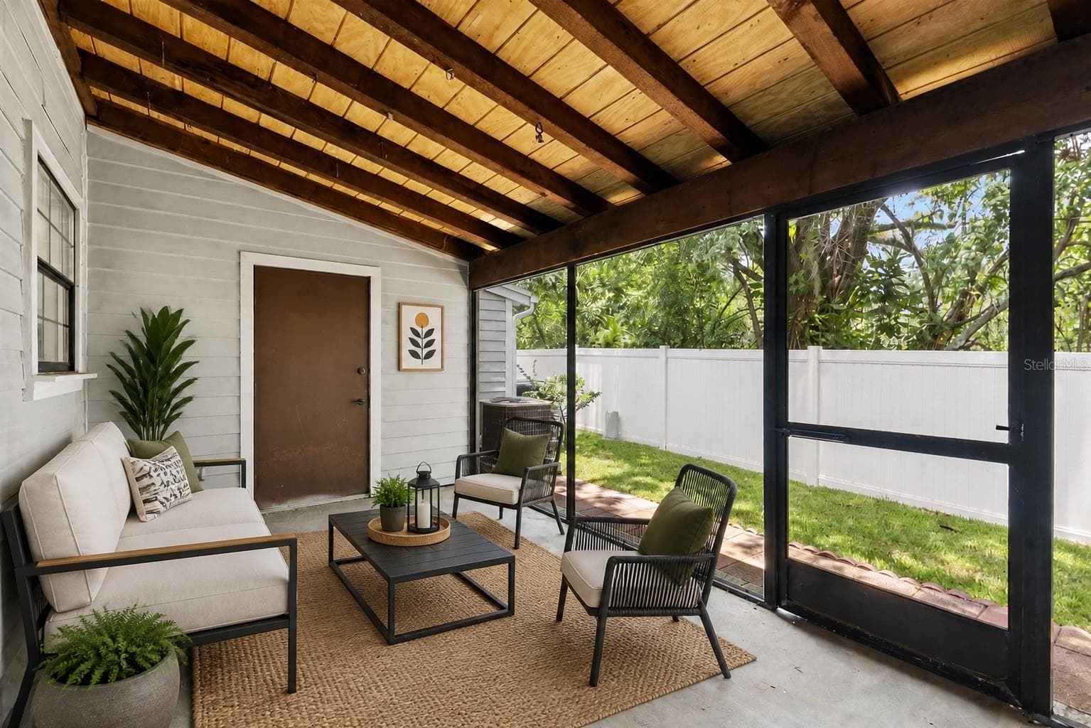 Townhouse at 14809 WINDING CREEK CT, TAMPA, photo 24 of 39