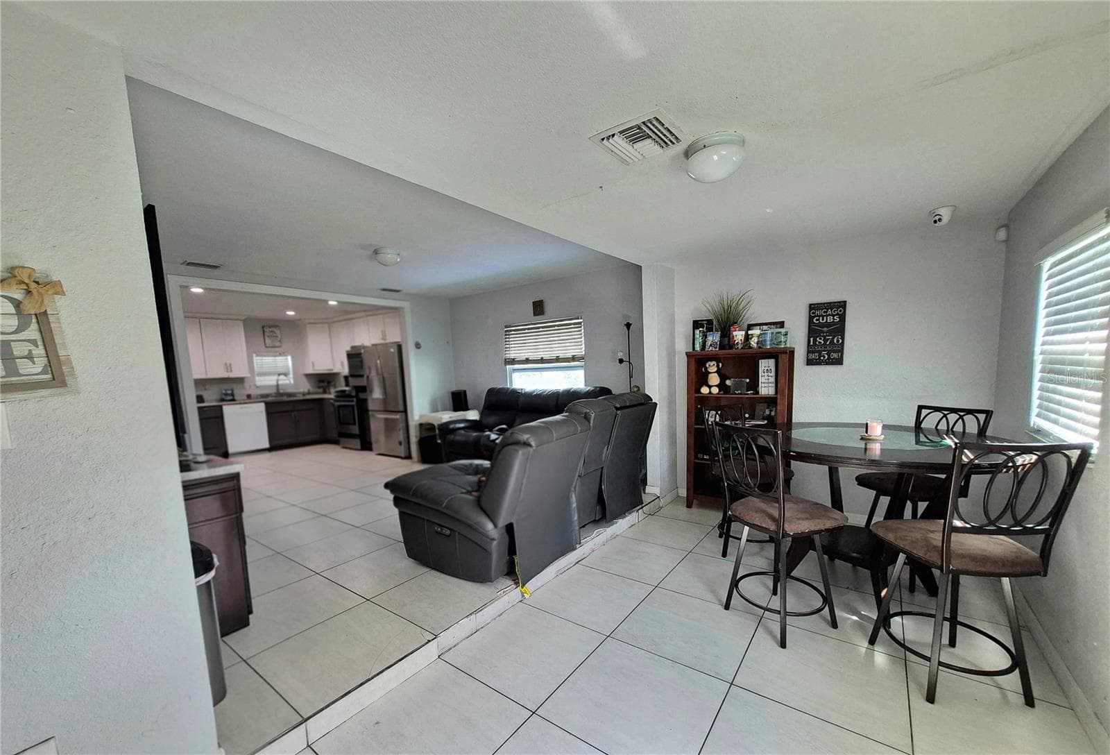 Single Family Residence at 709 E 119TH AVE, TAMPA, photo 3 of 23