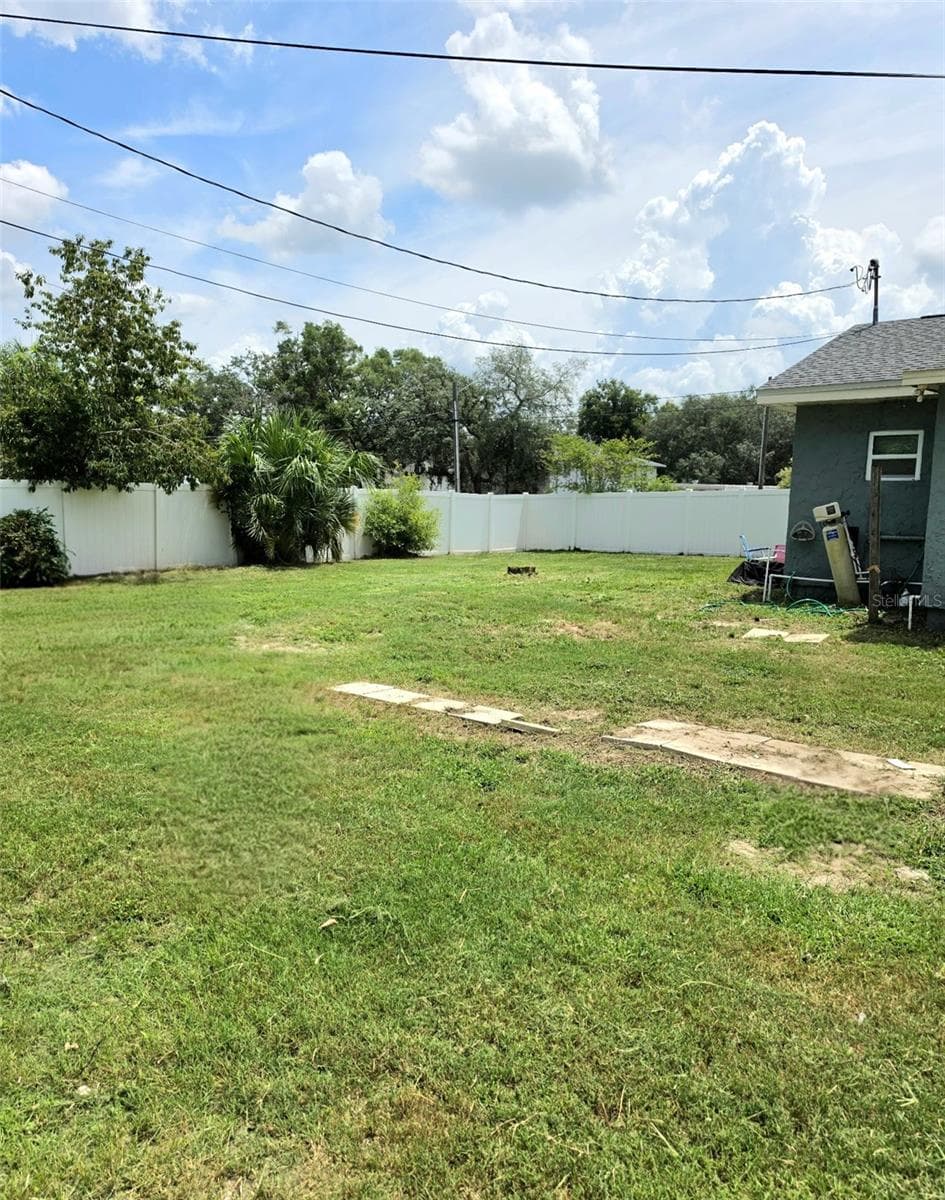 Single Family Residence at 709 E 119TH AVE, TAMPA, photo 19 of 23