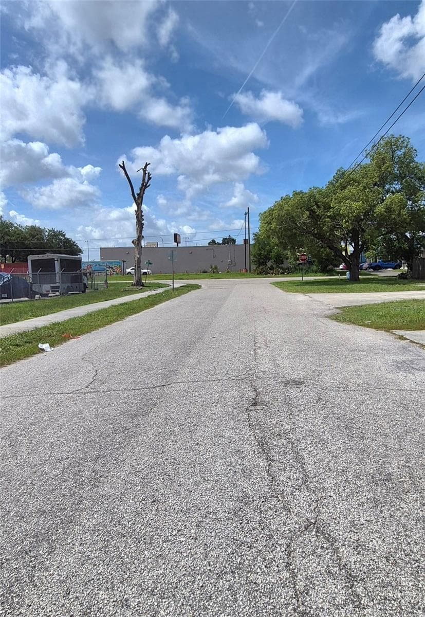 Single Family Residence at 709 E 119TH AVE, TAMPA, photo 23 of 23