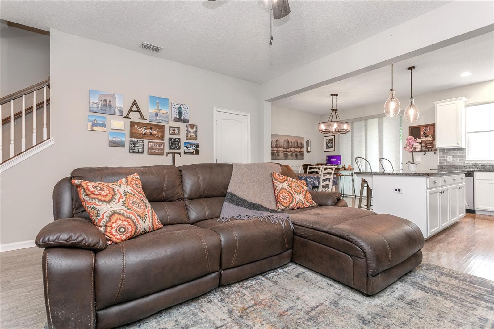 Townhouse at 5038 SUNNYSIDE LN, BRADENTON, photo 11 of 55