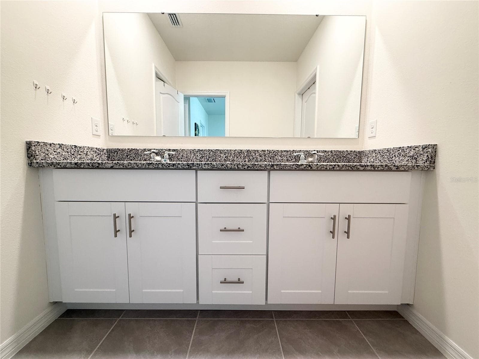 Jack and Jill bathroom - 1503 ISLETA LOOP, KISSIMMEE