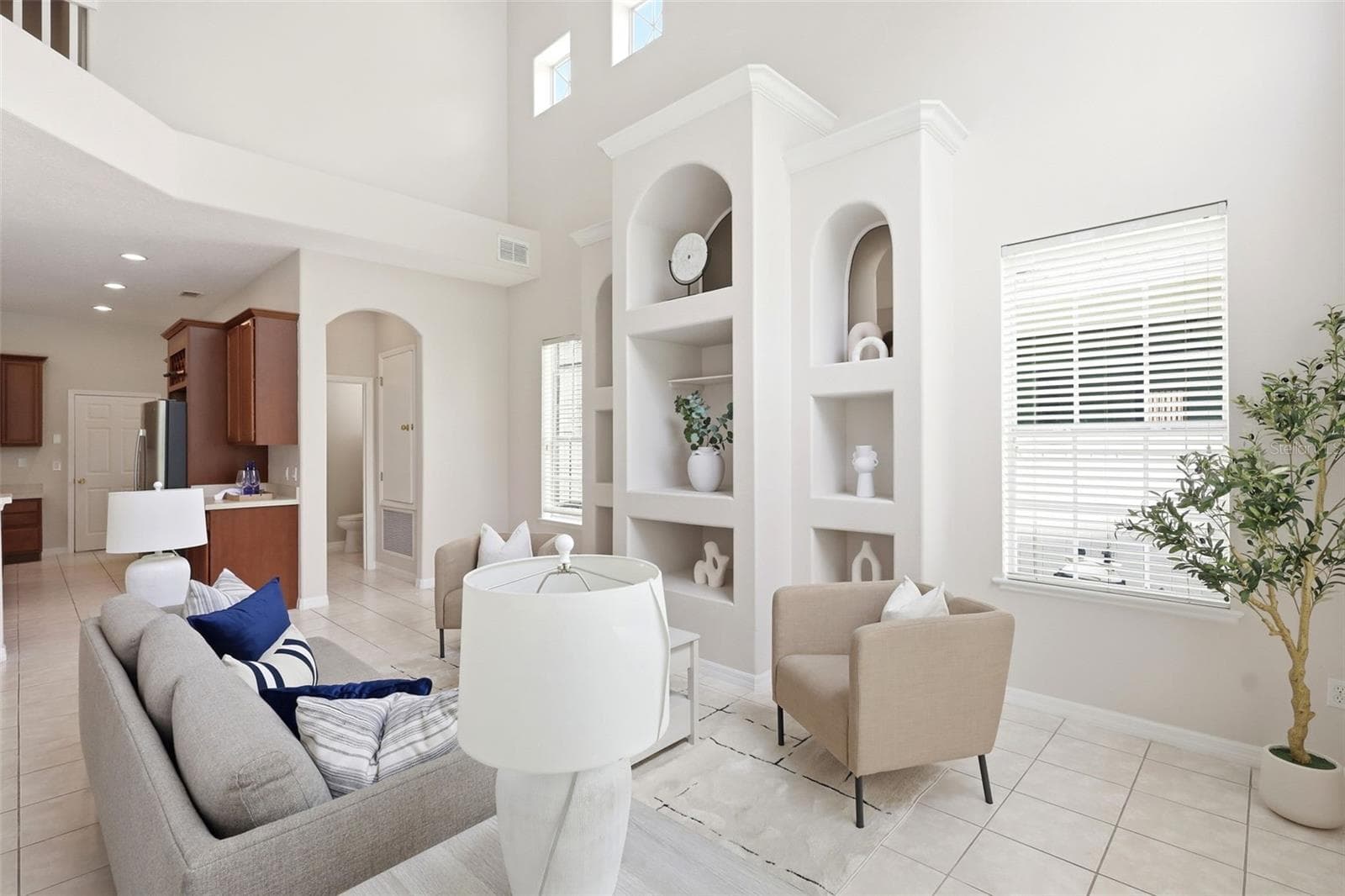 Custom built in - 2555 SAND ARBOR CIR, ORLANDO