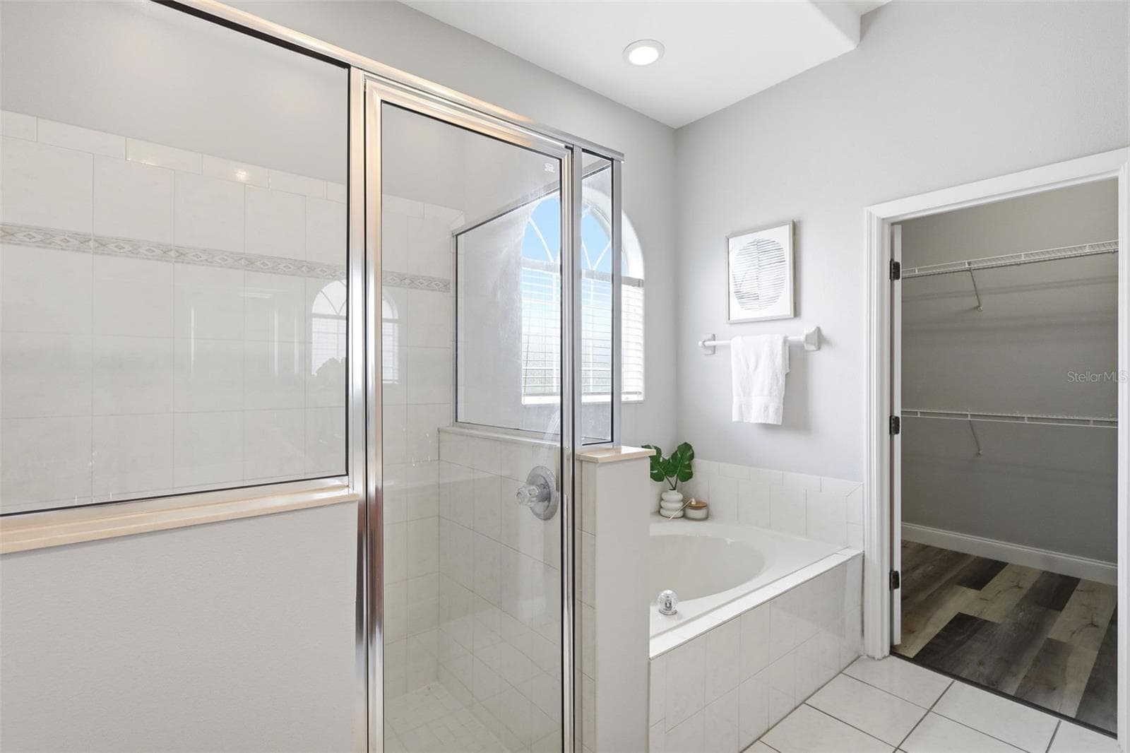 Primary shower and closet - 2555 SAND ARBOR CIR, ORLANDO