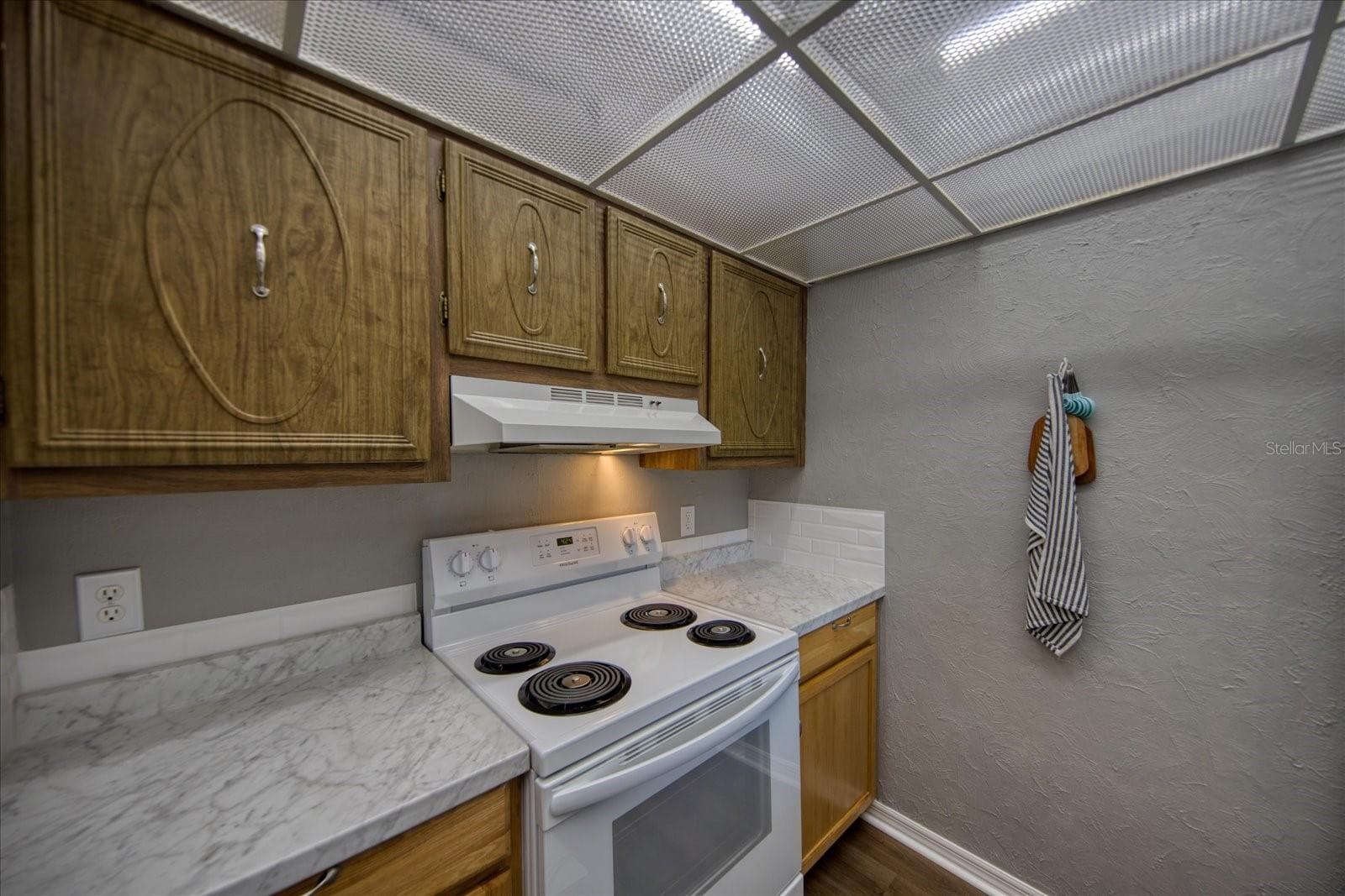 Condominium at 712 CORDOVA GREENS #712, SEMINOLE, photo 7 of 21