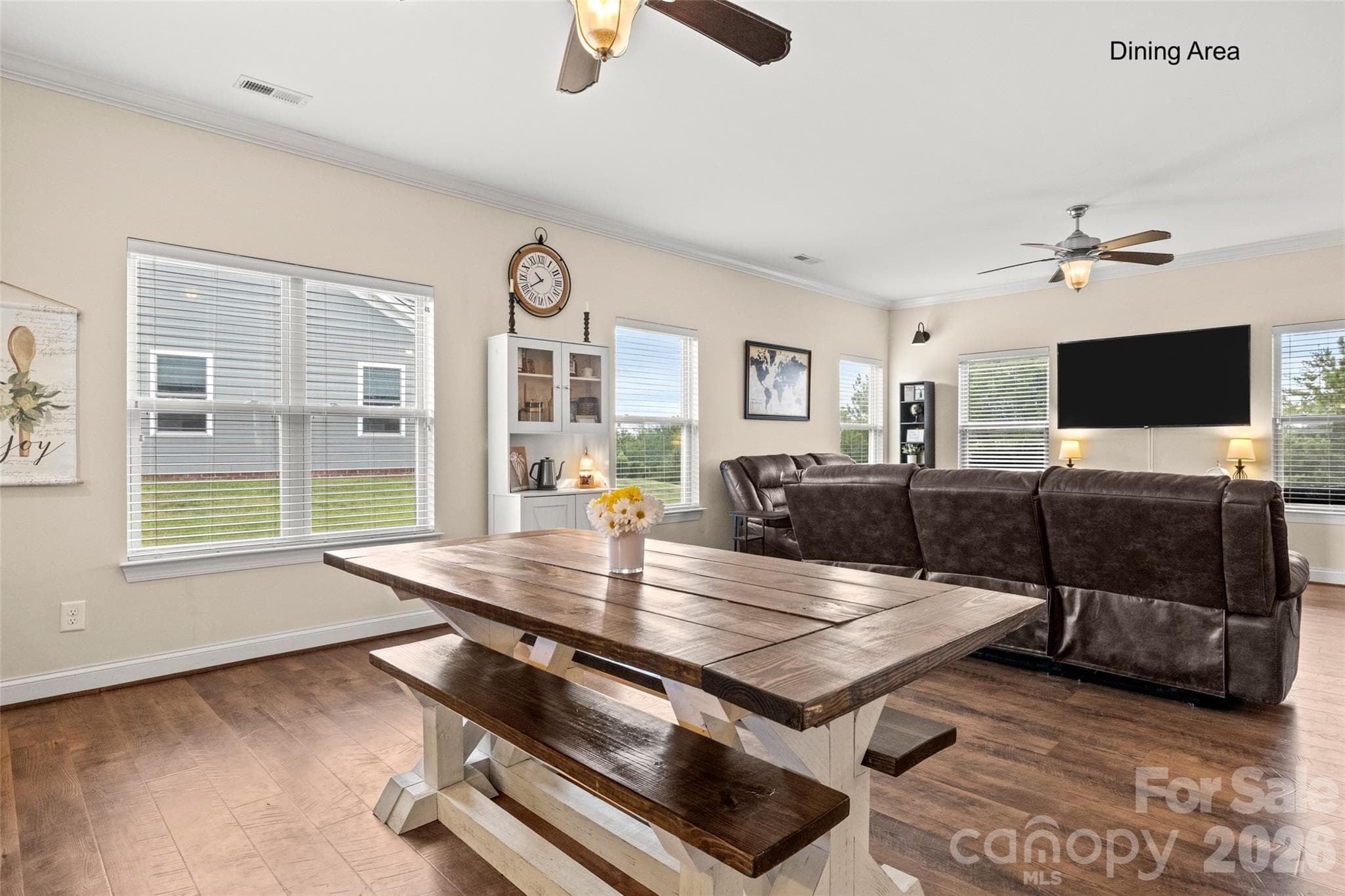 Single Family Residence at 11261 Island View Lane, Lancaster, photo 8 of 46