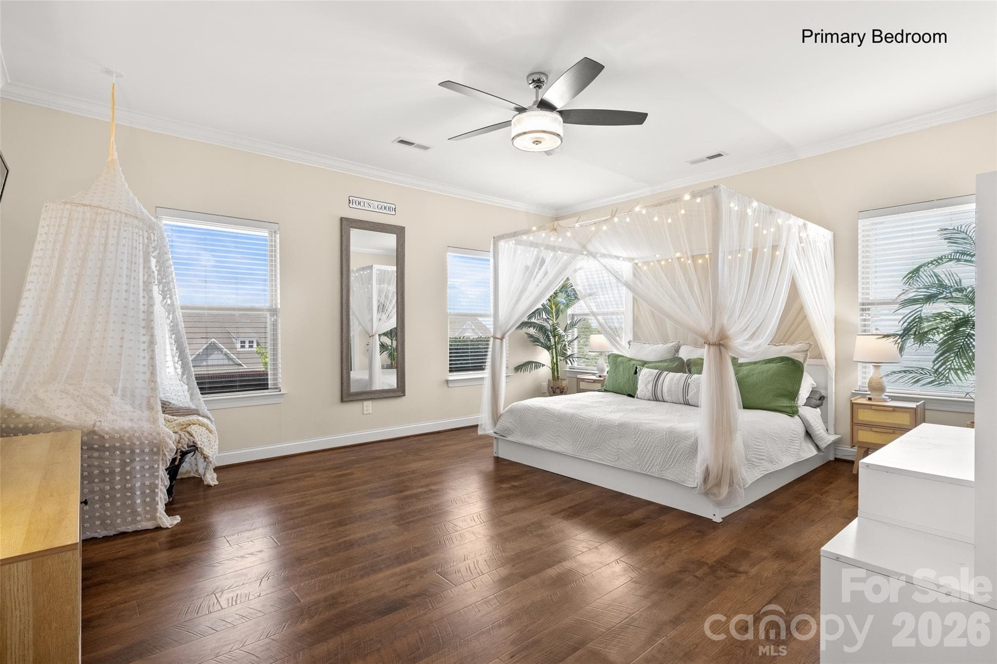 Single Family Residence at 11261 Island View Lane, Lancaster, photo 12 of 46