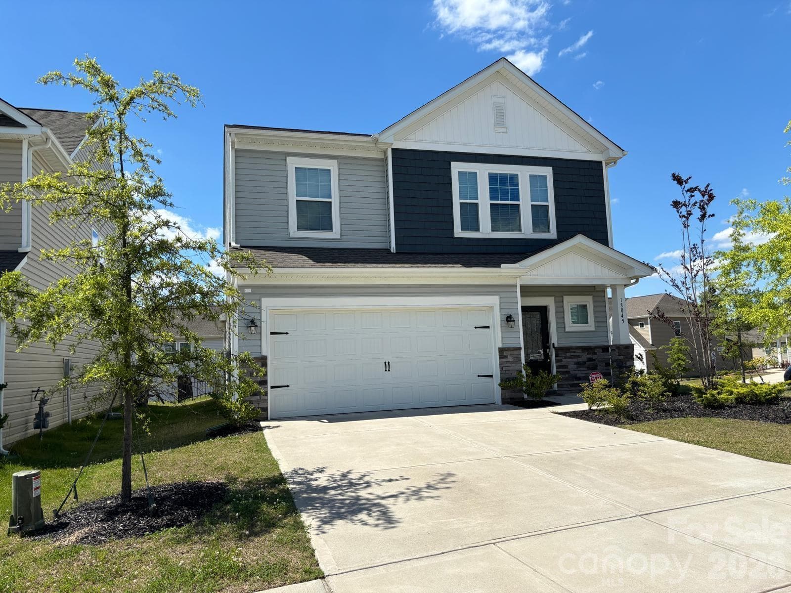 Single Family Residence at Charlotte, photo 2 of 33