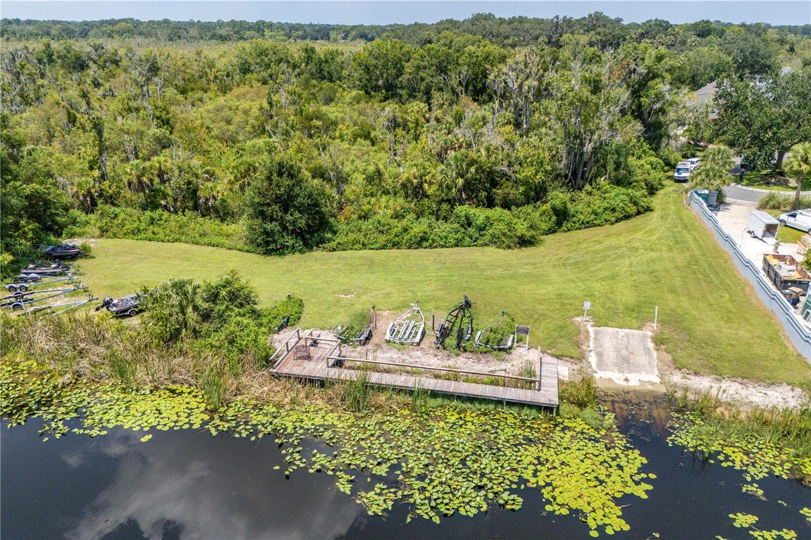 Single Family Residence at 16720 BEAUCLAIRE CT, TAVARES, photo 45 of 46