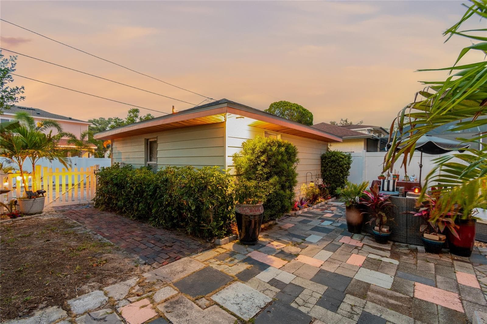 Single Family Residence at 4621 9TH AVE N, ST PETERSBURG, photo 59 of 64