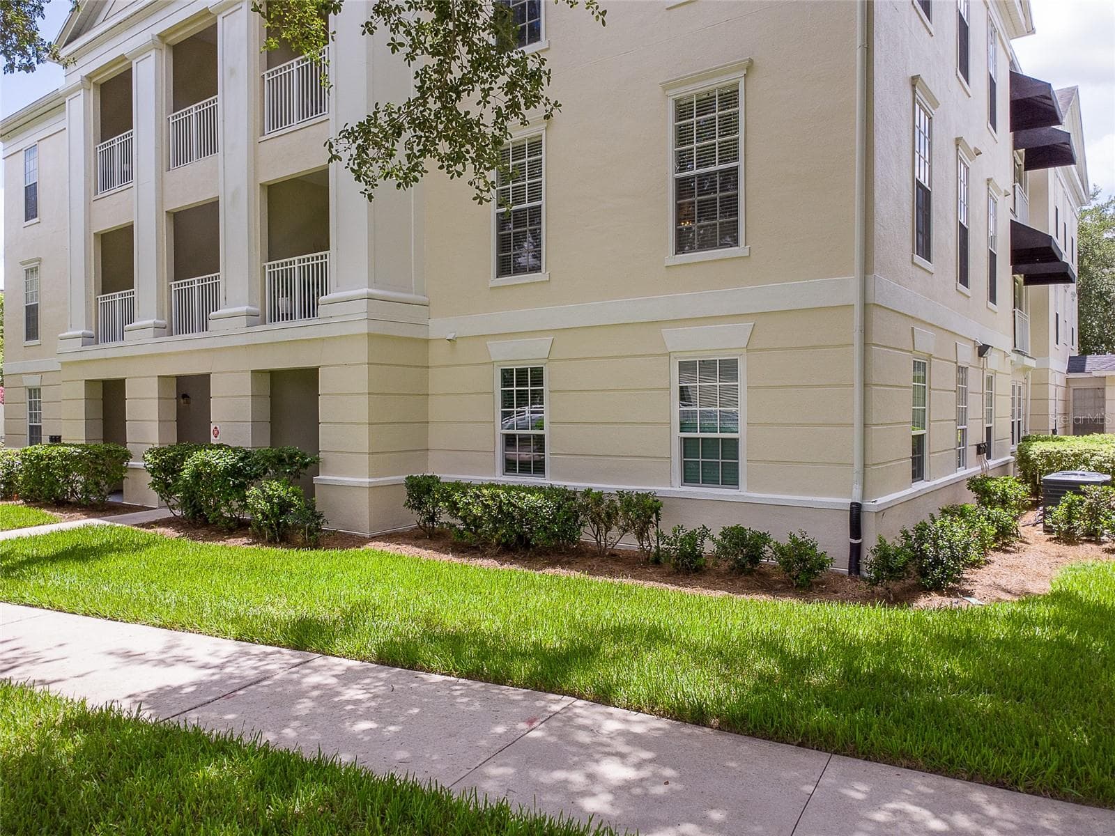 Condominium at 193 LONGVIEW AVE #103, CELEBRATION, photo 2 of 42