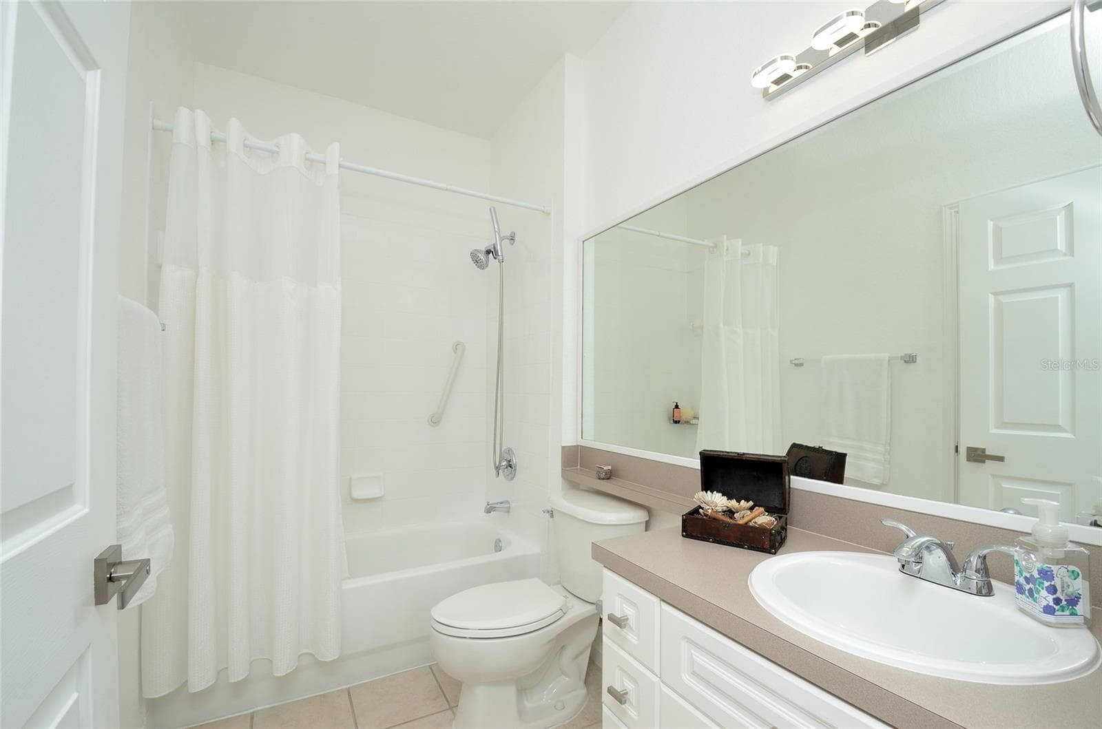 Condominium at 193 LONGVIEW AVE #103, CELEBRATION, photo 27 of 42