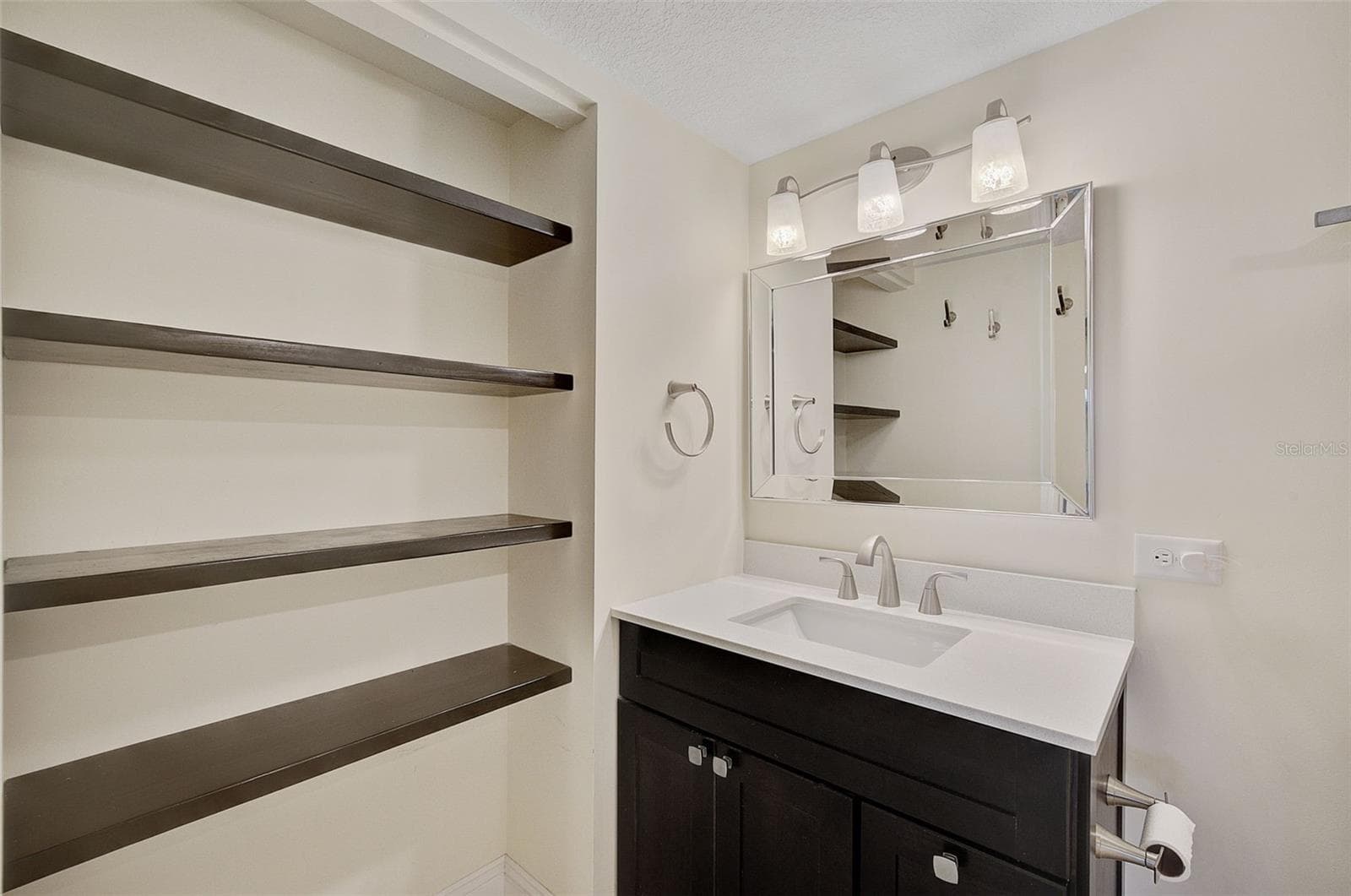 Condominium at 7204 JESSIE HARBOR DR #7204, OSPREY, photo 16 of 43