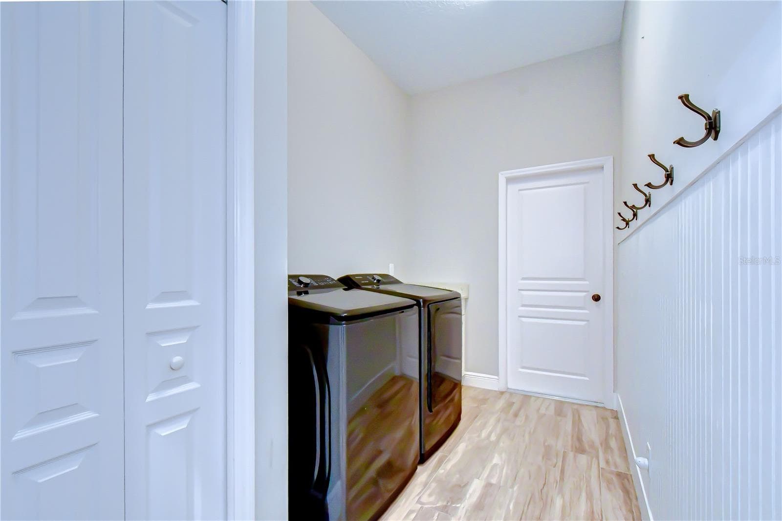 Laundry room - 4008 MCINTOSH ESTATES LN, PLANT CITY