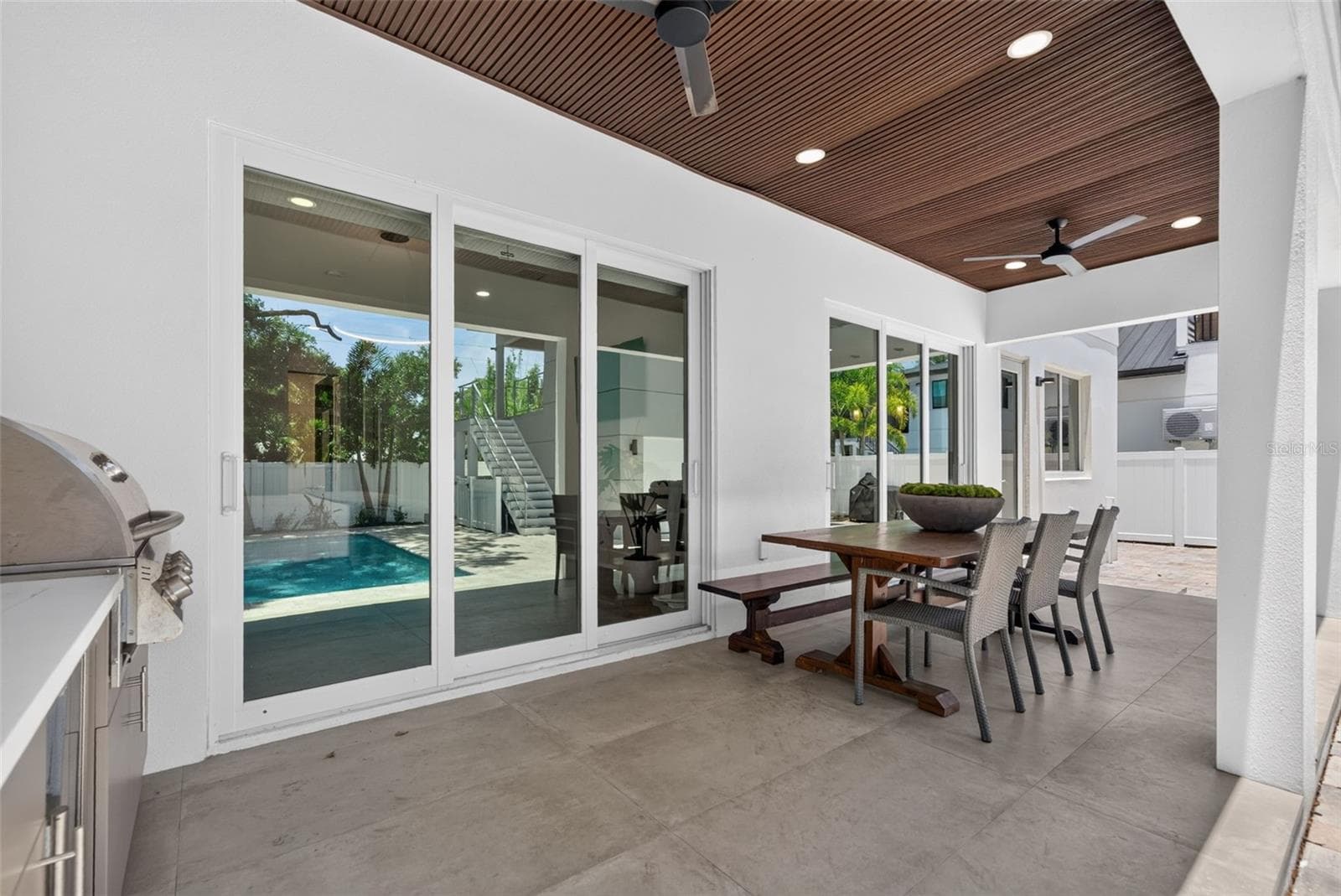 Single Family Residence at 2430 FLOYD ST, SARASOTA, photo 29 of 90
