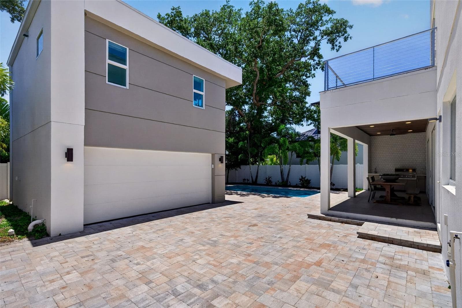 Single Family Residence at 2430 FLOYD ST, SARASOTA, photo 31 of 90