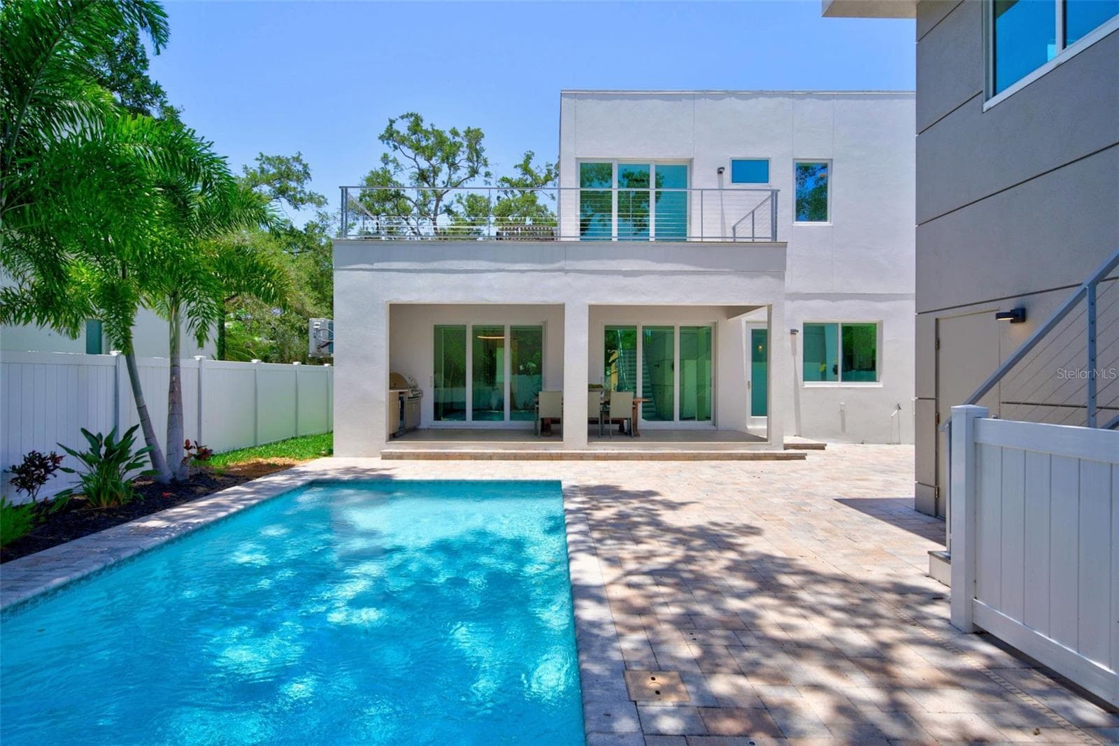 Single Family Residence at 2430 FLOYD ST, SARASOTA, photo 35 of 90