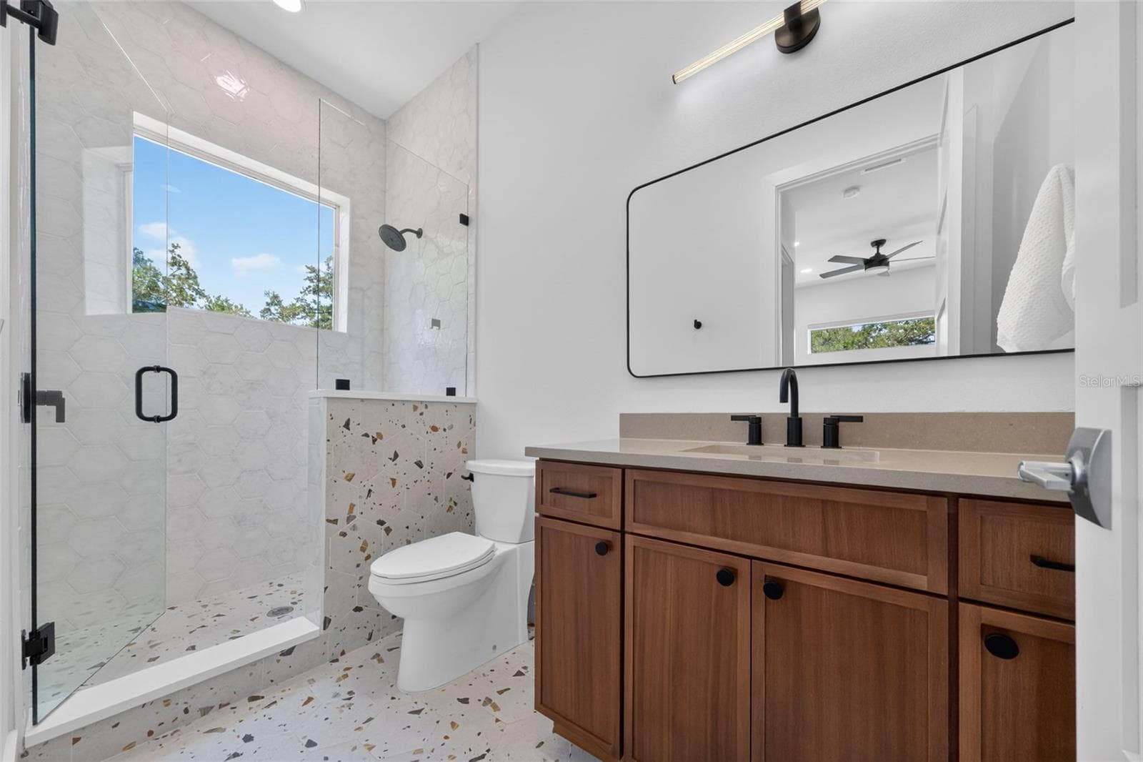 Single Family Residence at 2430 FLOYD ST, SARASOTA, photo 51 of 90