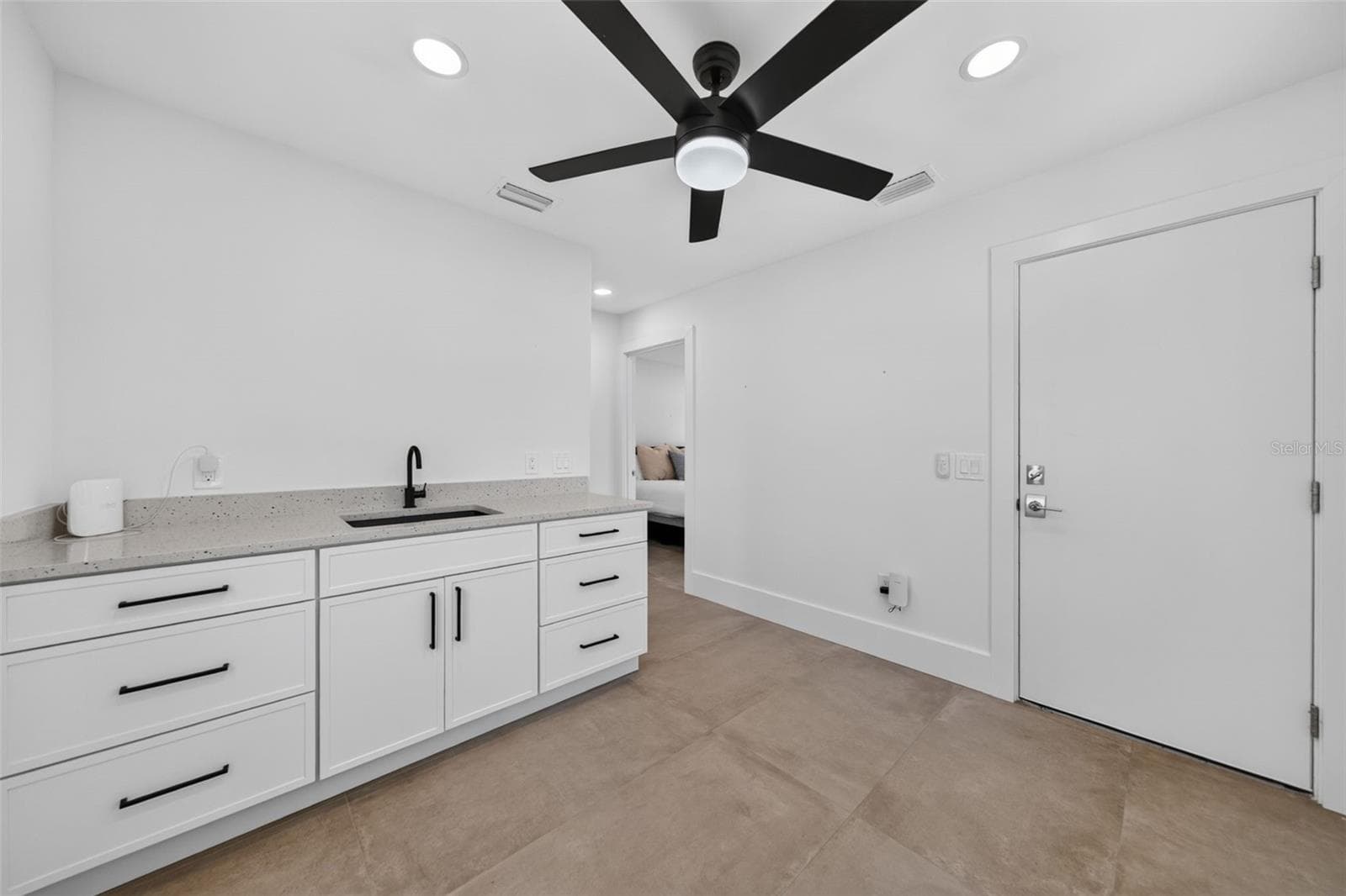 Single Family Residence at 2430 FLOYD ST, SARASOTA, photo 64 of 90