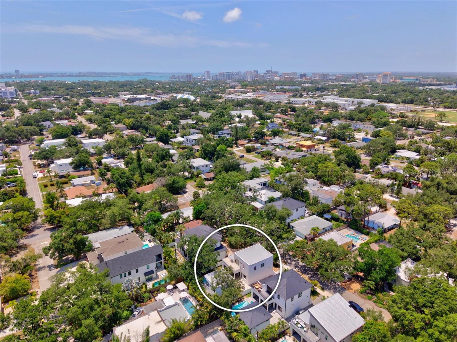 Single Family Residence at 2430 FLOYD ST, SARASOTA, photo 70 of 90