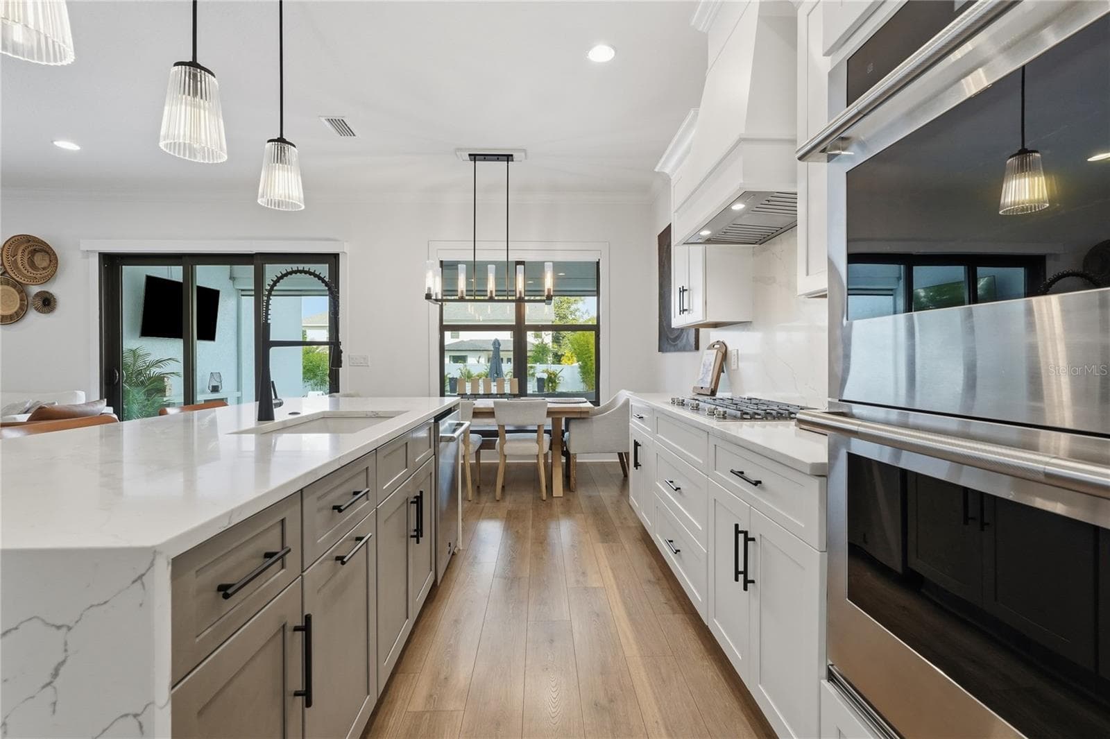 Single Family Residence at 4208 N CLEARFIELD AVE, TAMPA, photo 13 of 39