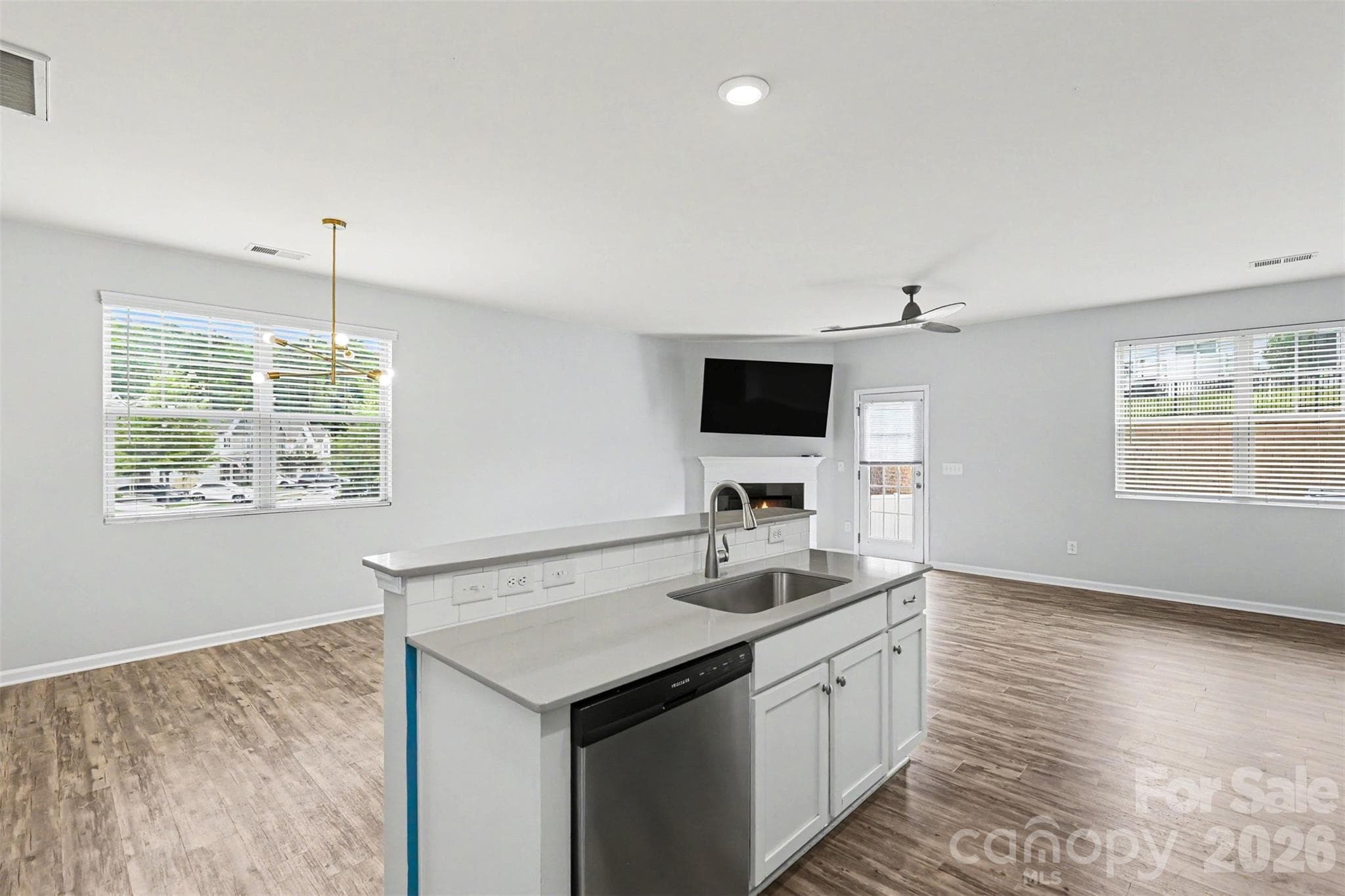 Townhouse at 105 Tigris Trail, Fort Mill, photo 10 of 39