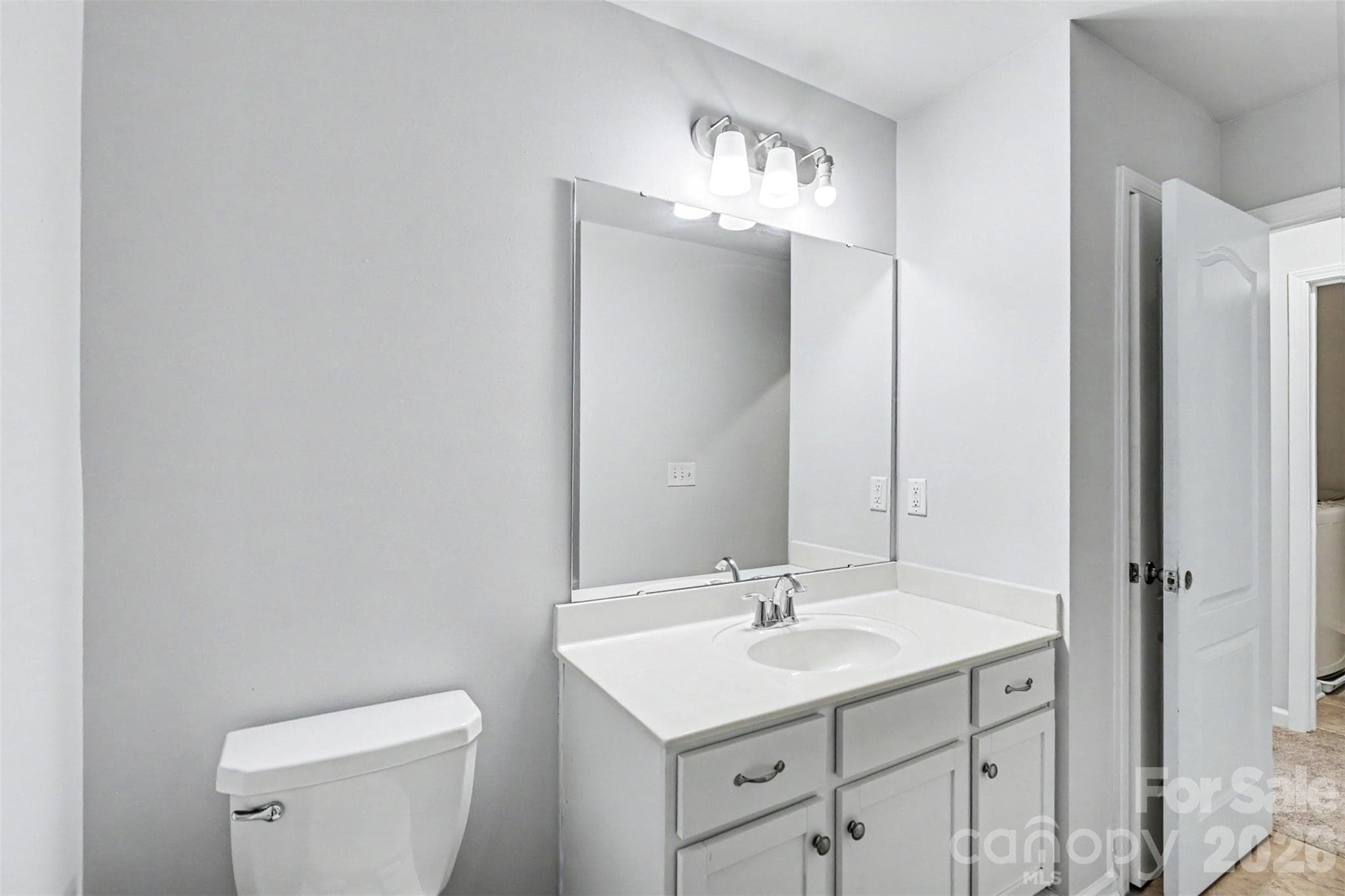 Townhouse at 105 Tigris Trail, Fort Mill, photo 23 of 39