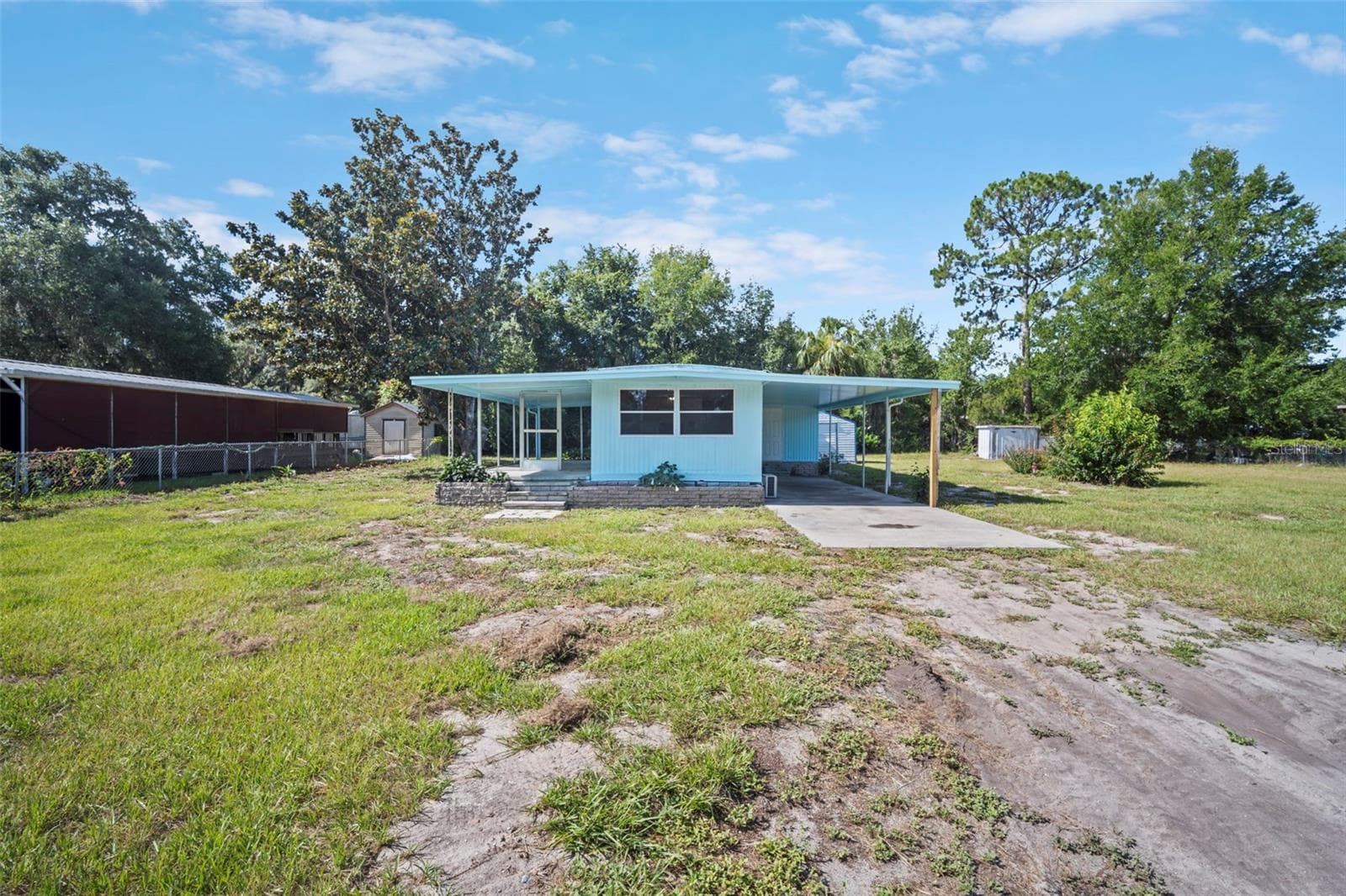 Mobile Home at 1389 NW 7TH LN, LAKE PANASOFFKEE, photo 2 of 48