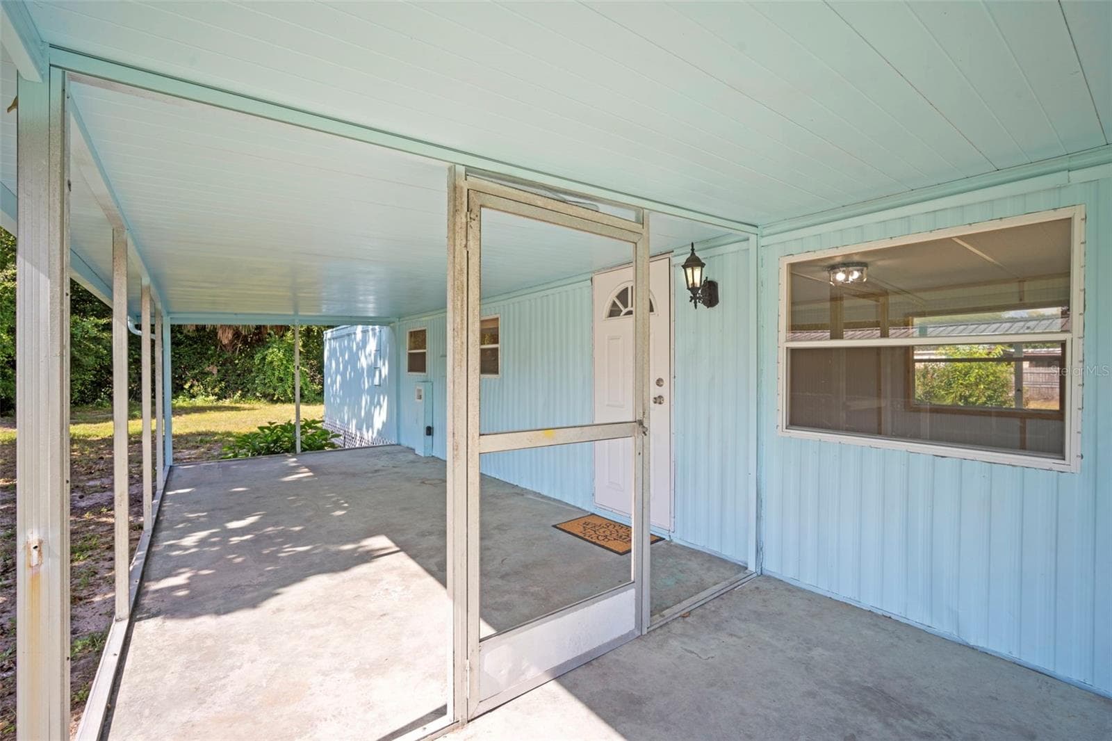 Mobile Home at 1389 NW 7TH LN, LAKE PANASOFFKEE, photo 9 of 48