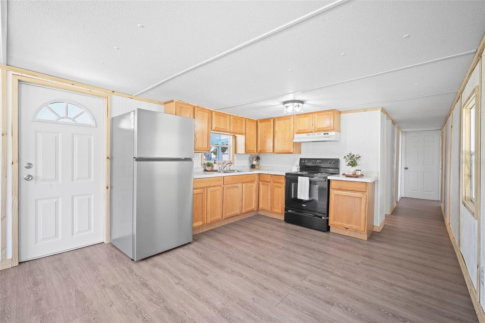 Mobile Home at 1389 NW 7TH LN, LAKE PANASOFFKEE, photo 12 of 48