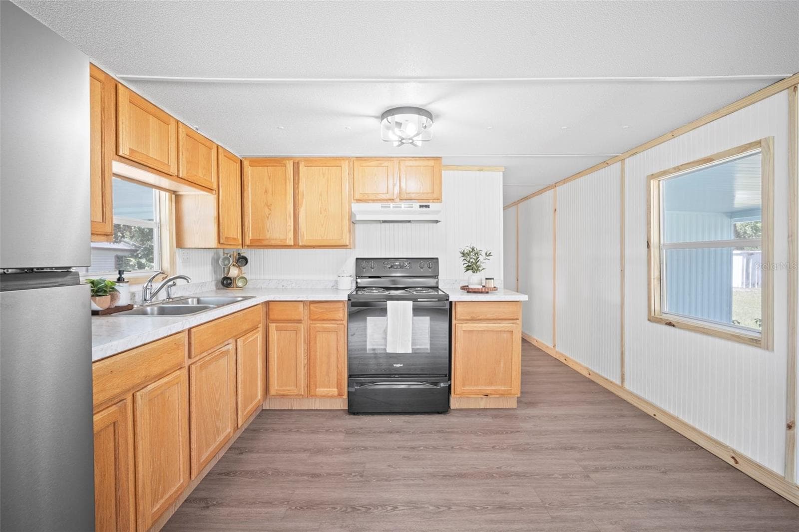 Mobile Home at 1389 NW 7TH LN, LAKE PANASOFFKEE, photo 13 of 48
