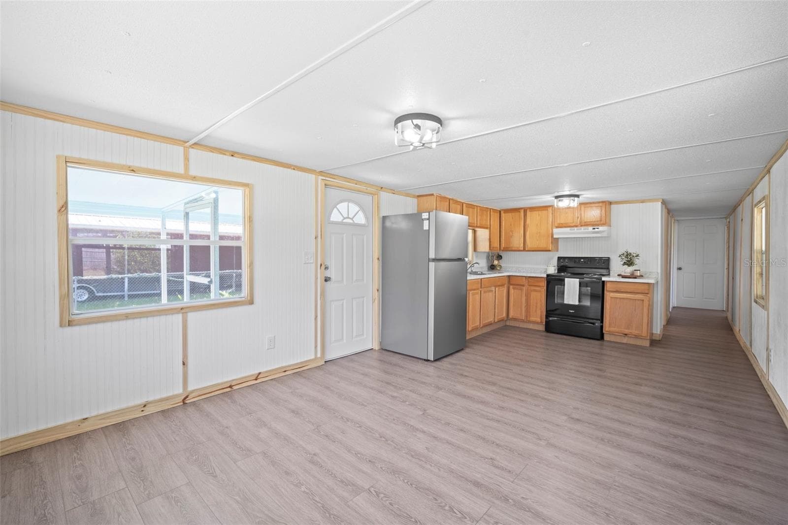 Mobile Home at 1389 NW 7TH LN, LAKE PANASOFFKEE, photo 15 of 48