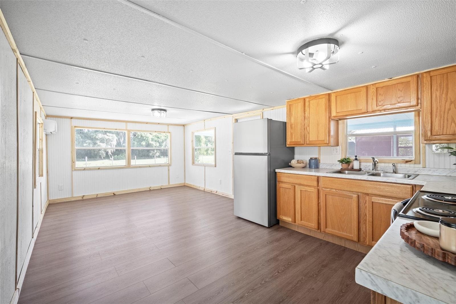 Mobile Home at 1389 NW 7TH LN, LAKE PANASOFFKEE, photo 17 of 48