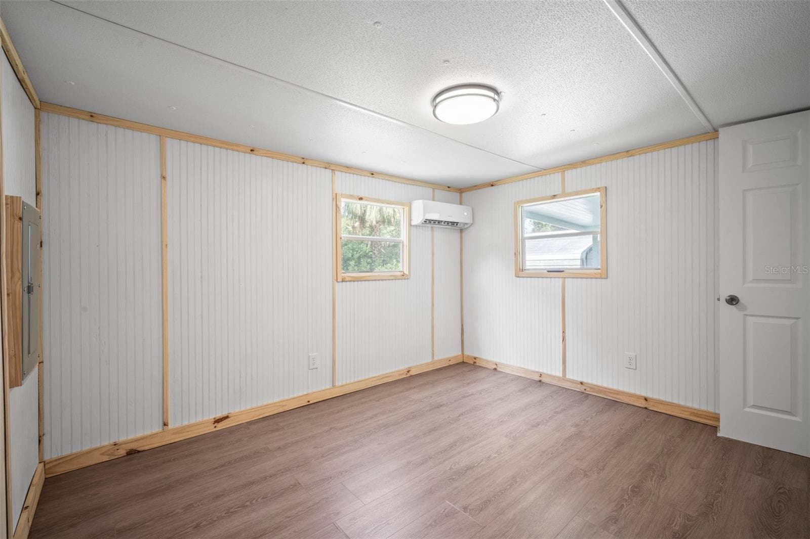 Mobile Home at 1389 NW 7TH LN, LAKE PANASOFFKEE, photo 20 of 48