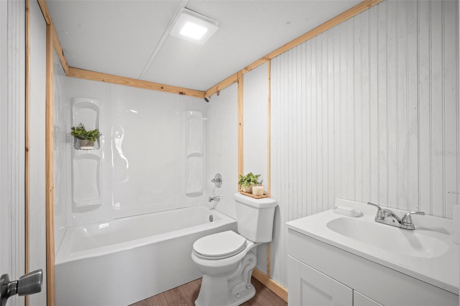 Mobile Home at 1389 NW 7TH LN, LAKE PANASOFFKEE, photo 21 of 48