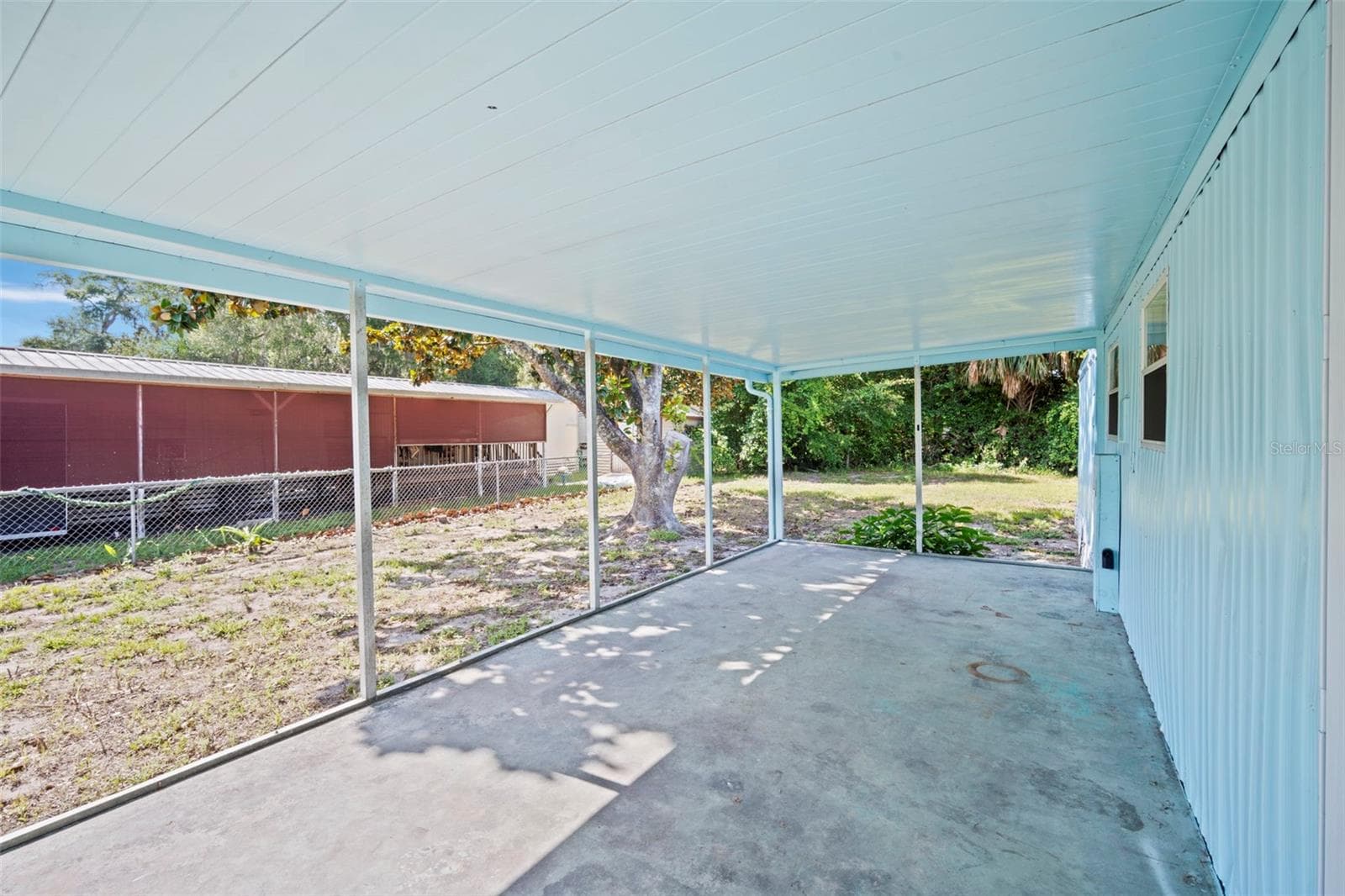 Mobile Home at 1389 NW 7TH LN, LAKE PANASOFFKEE, photo 28 of 48