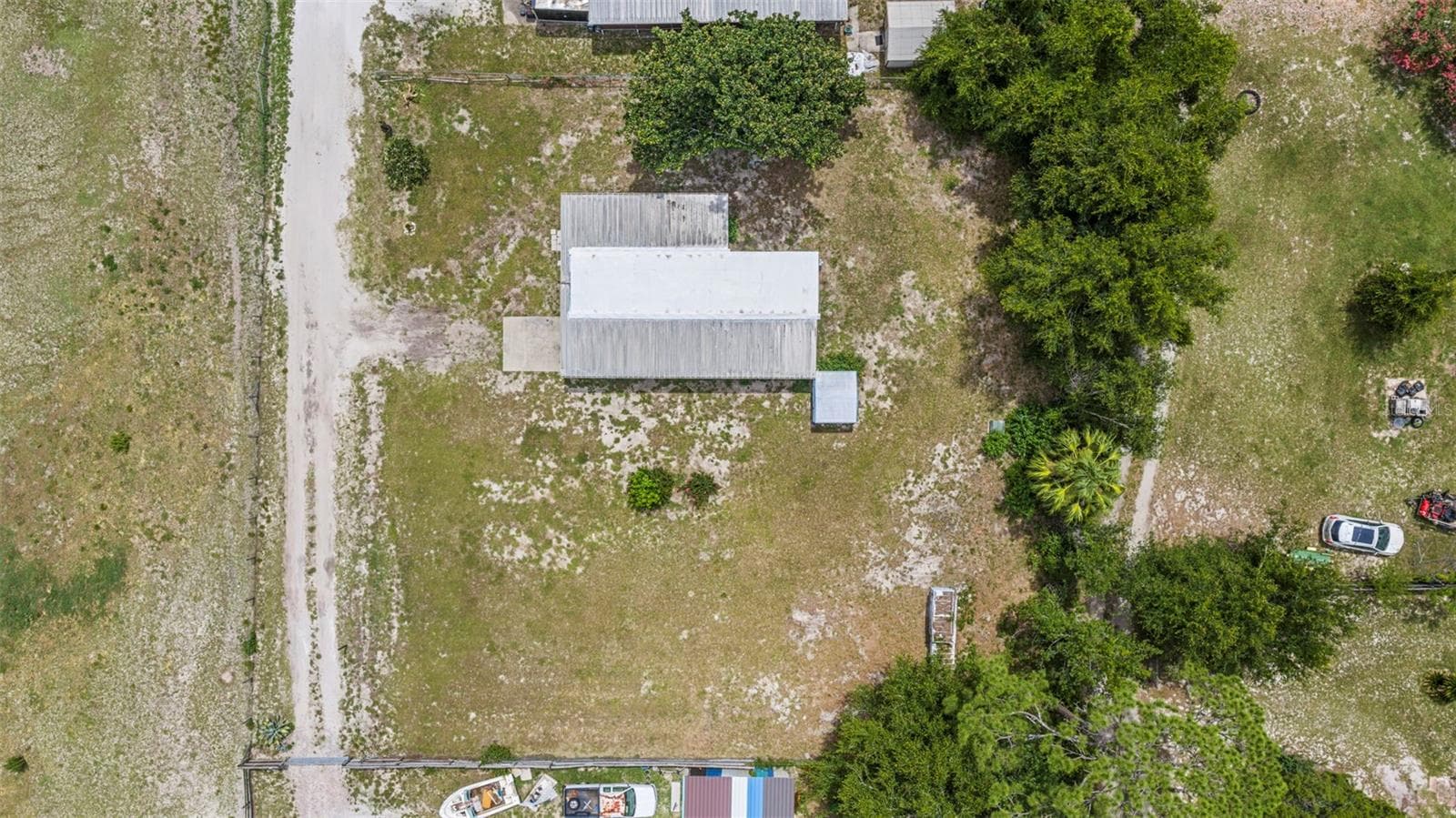 Mobile Home at 1389 NW 7TH LN, LAKE PANASOFFKEE, photo 35 of 48