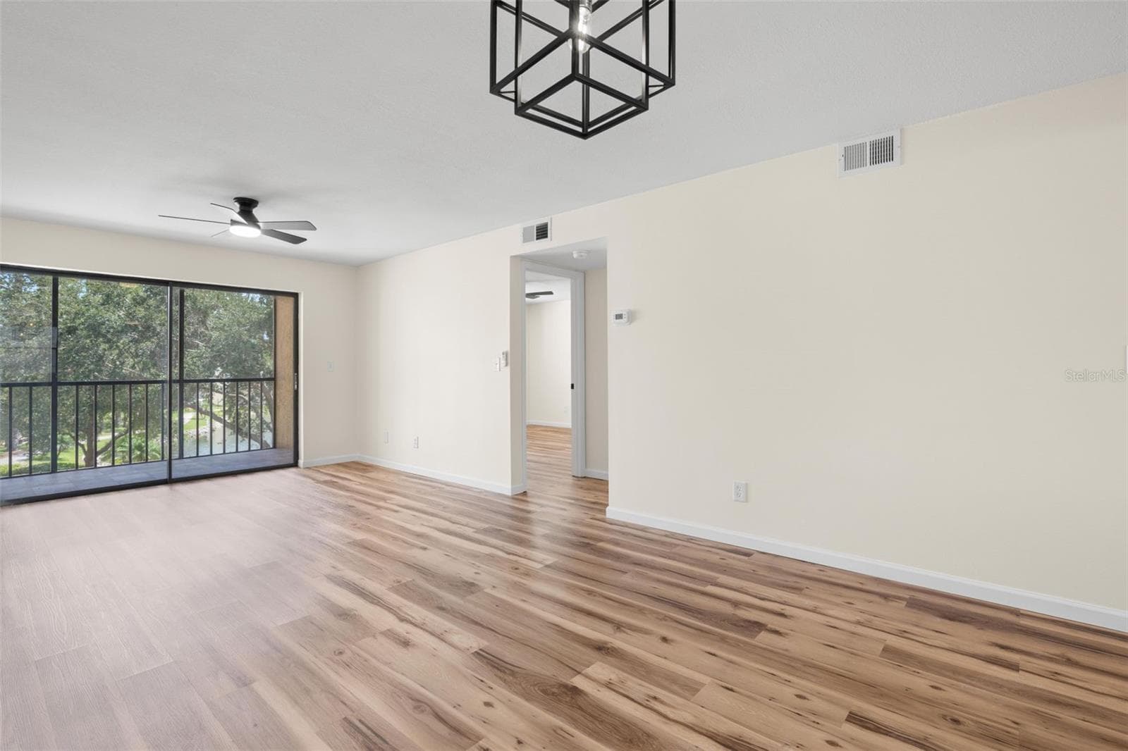 Condominium at 5817 PARK ST N #302, ST PETERSBURG, photo 16 of 36