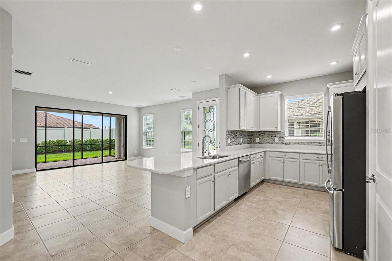 Villa at 10930 WENDOVER DR, PALMETTO, photo 6 of 26