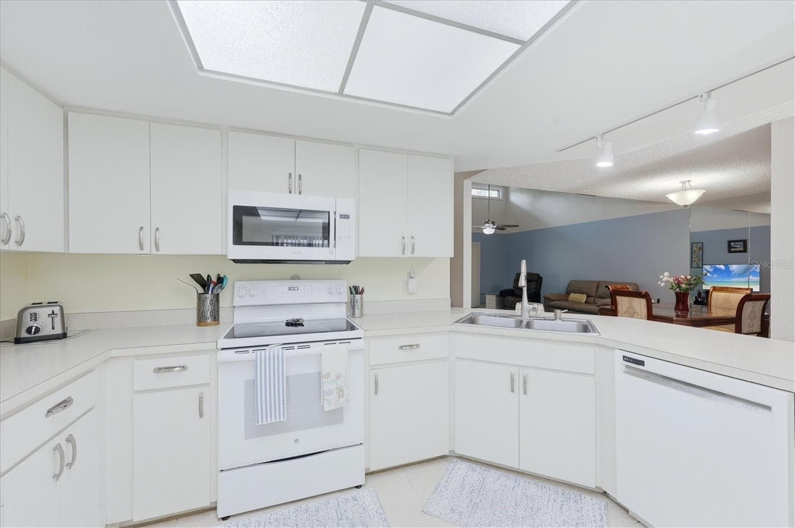 Villa at 3412 TALLYWOOD CIR #7018, SARASOTA, photo 16 of 39
