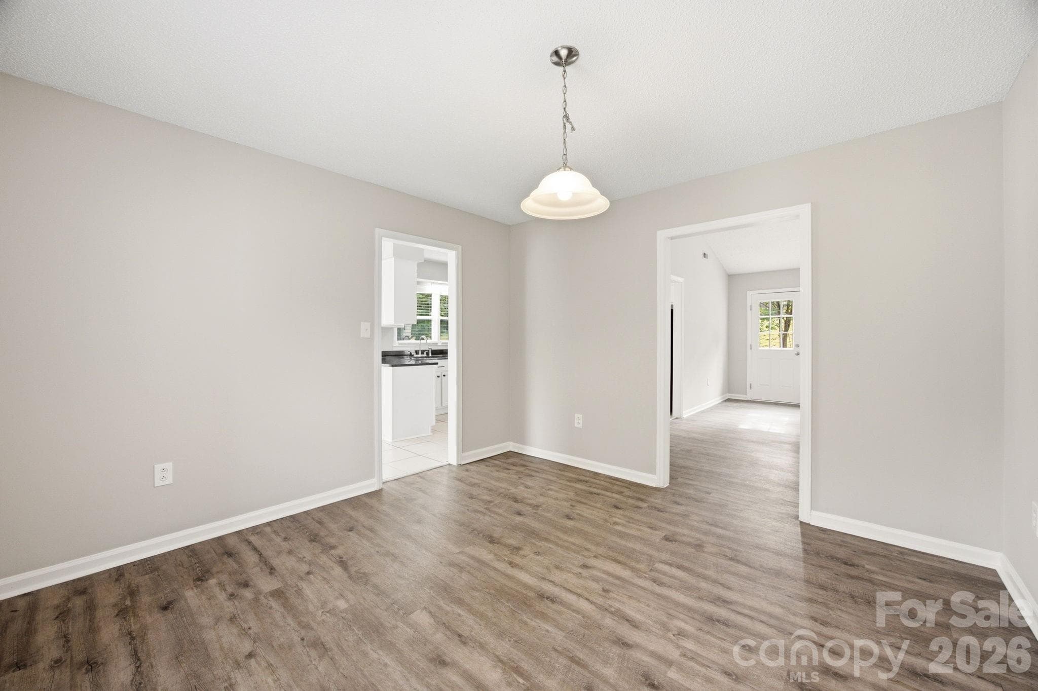 Single Family Residence at 5317 Caradon Drive, Charlotte, photo 4 of 43