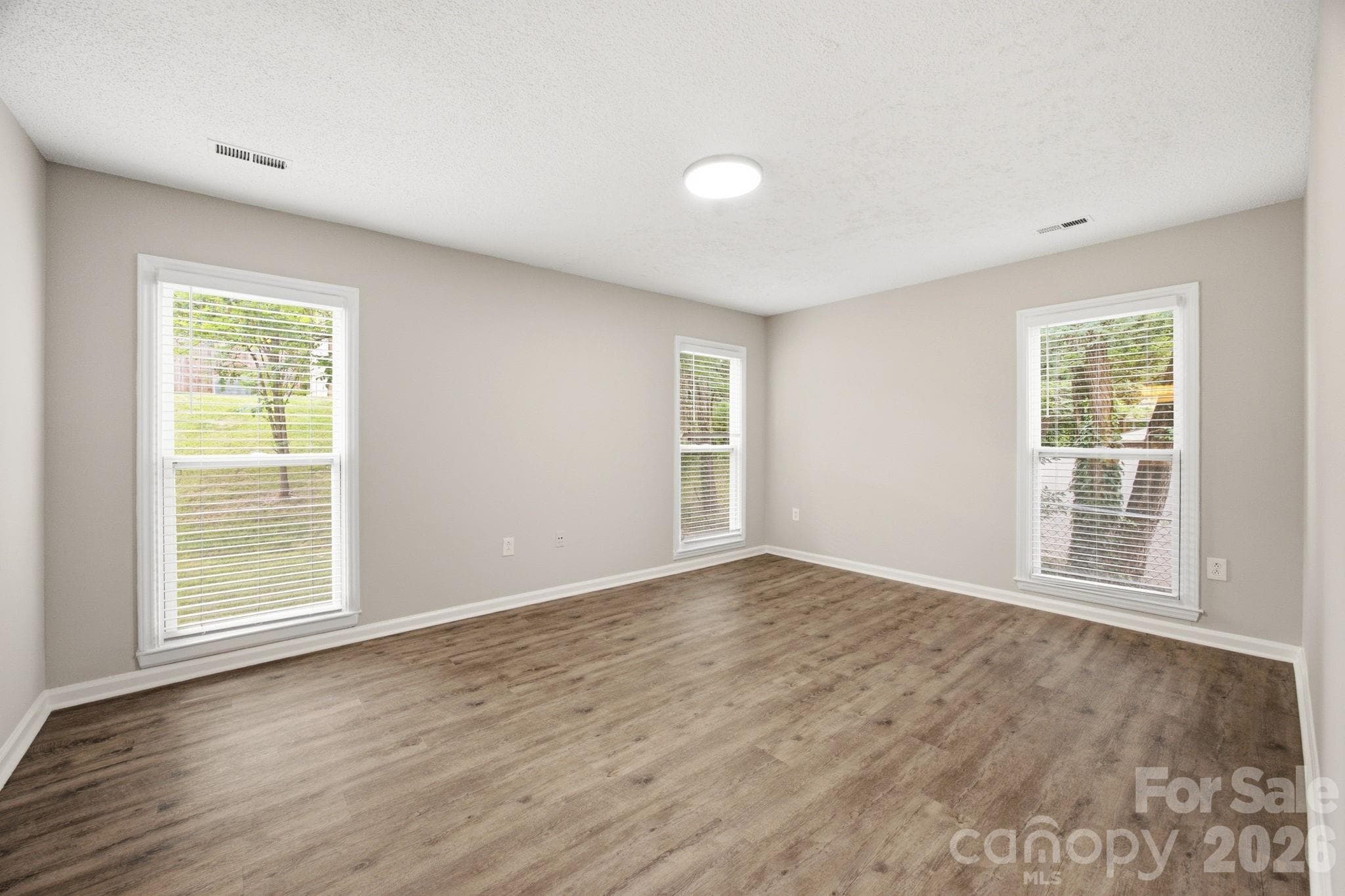 Single Family Residence at 5317 Caradon Drive, Charlotte, photo 17 of 43