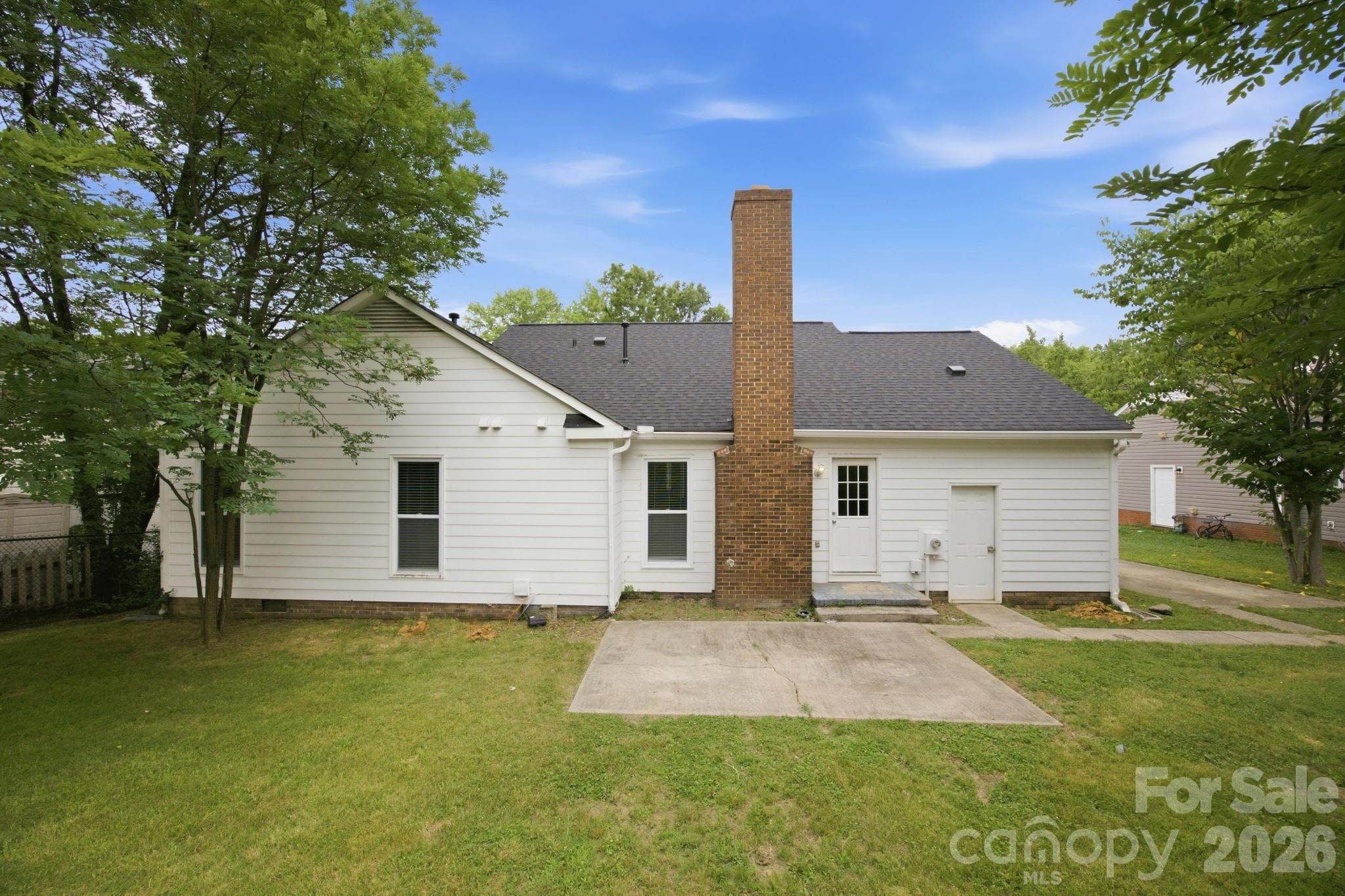 Single Family Residence at 5317 Caradon Drive, Charlotte, photo 29 of 43