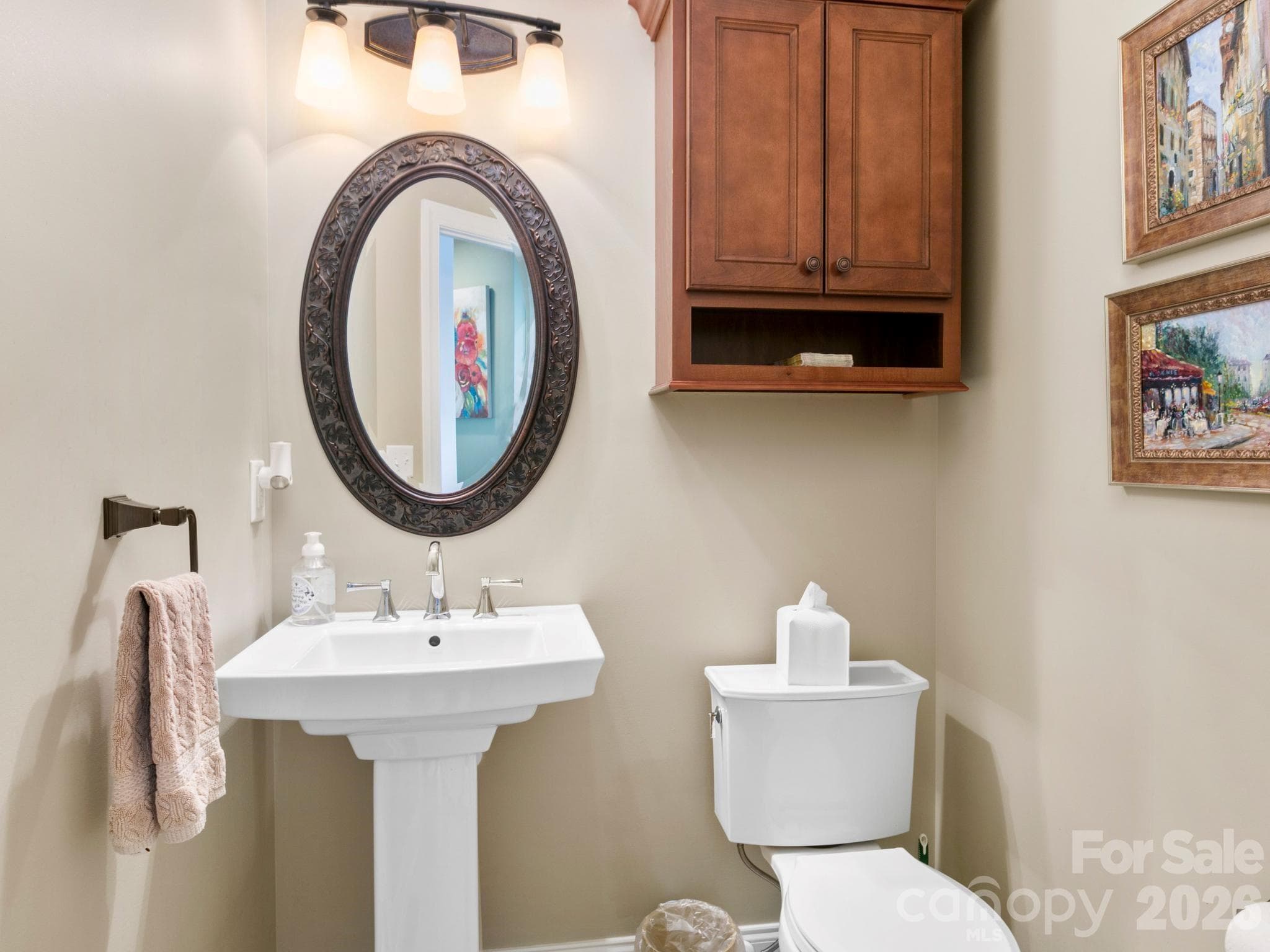 Half Bath (Main Level) - 32 Lake Vista Drive, Fletcher