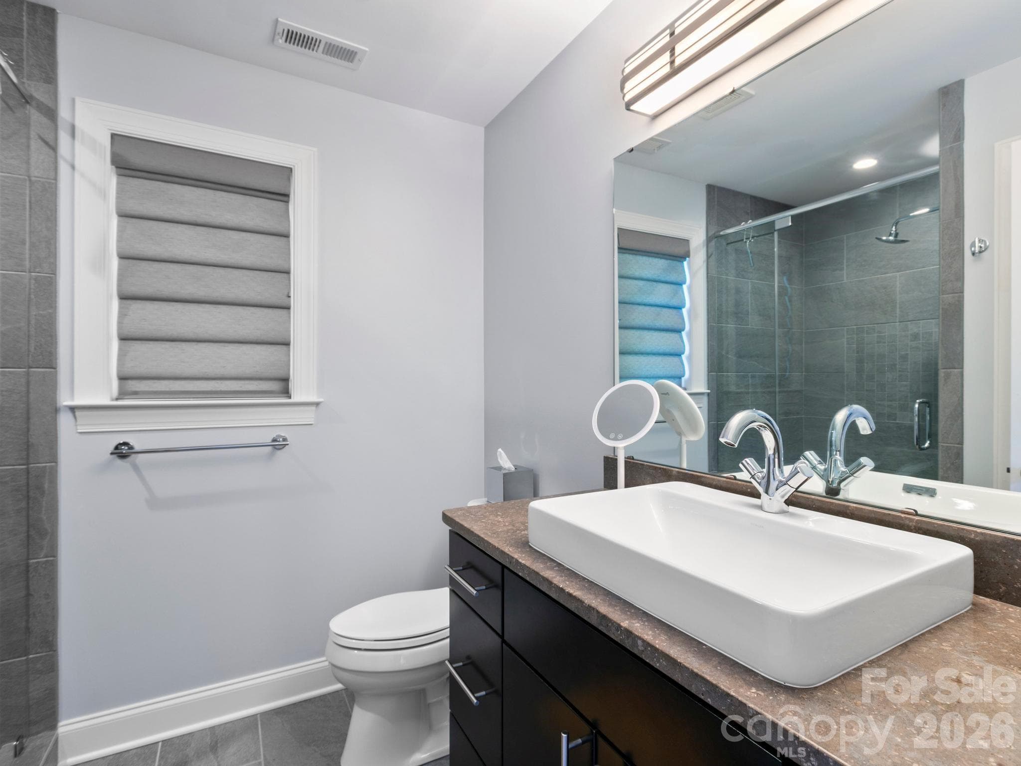 En Suite full bathroom (2nd Level) - 32 Lake Vista Drive, Fletcher